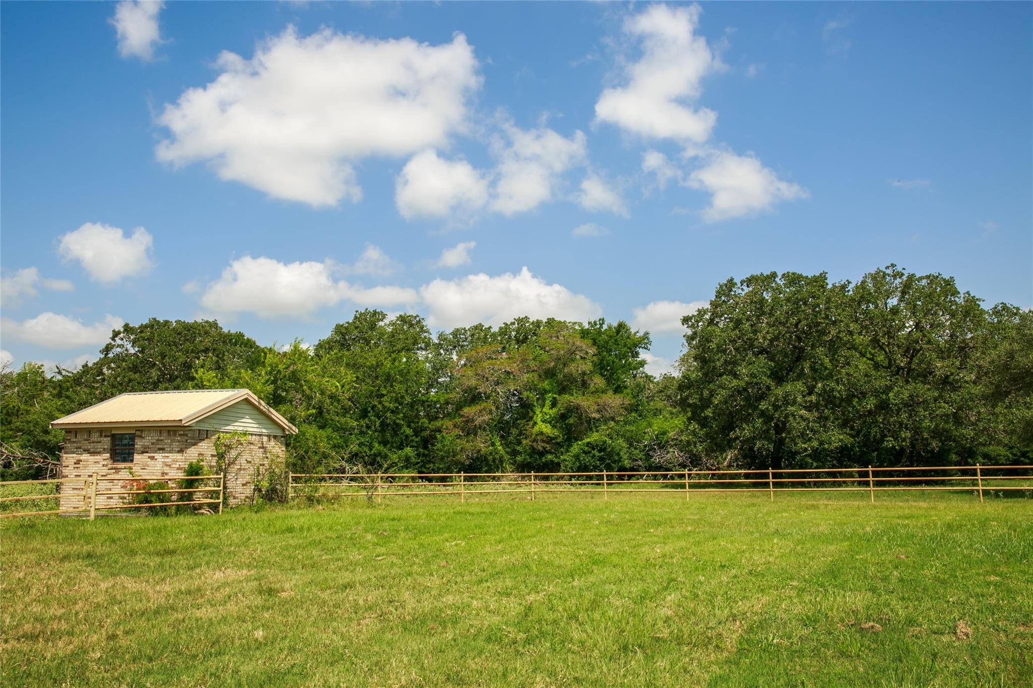 13150 Schoenemann Rd Property Photo 27