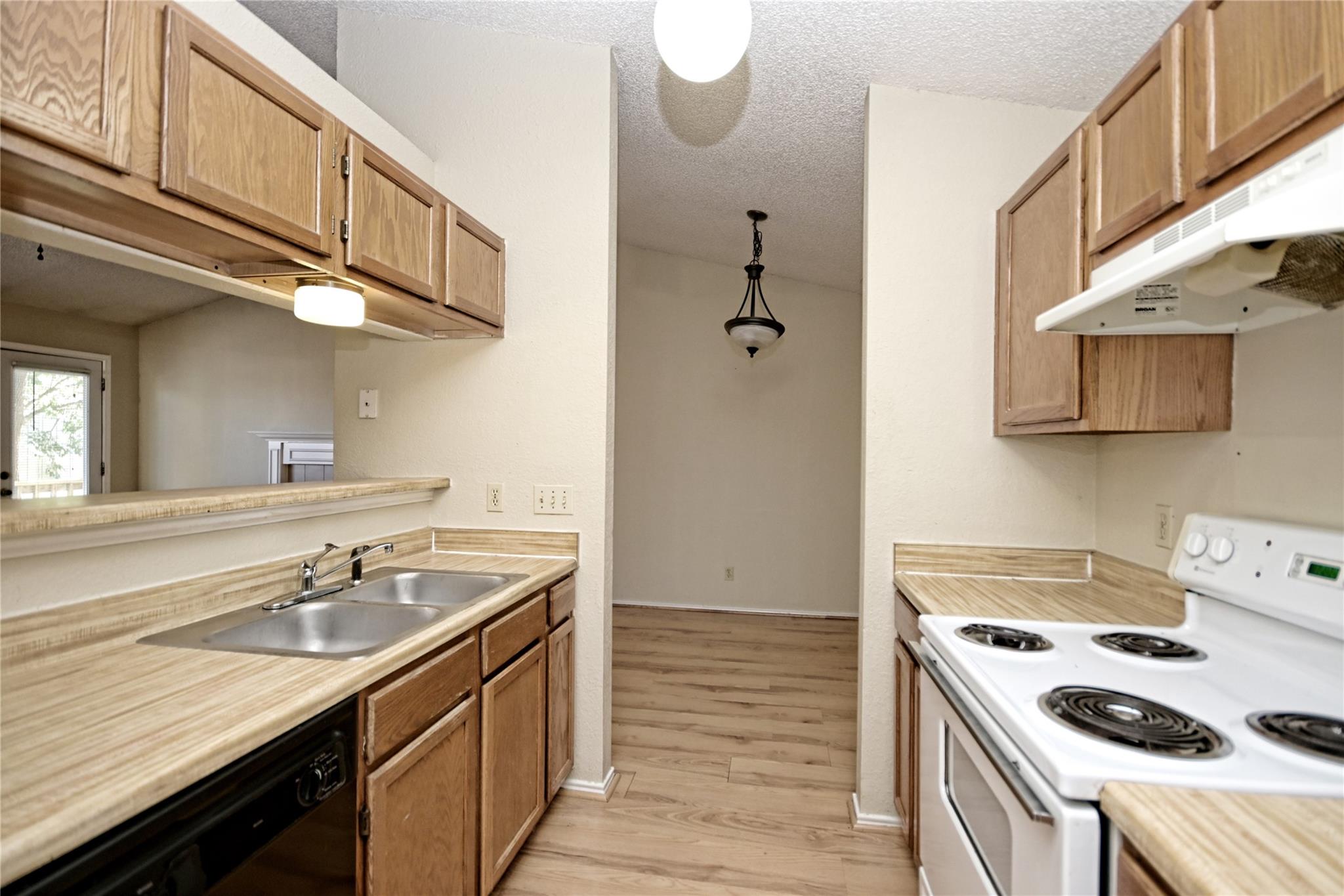 511 Cutty Trl A Property Photo 10