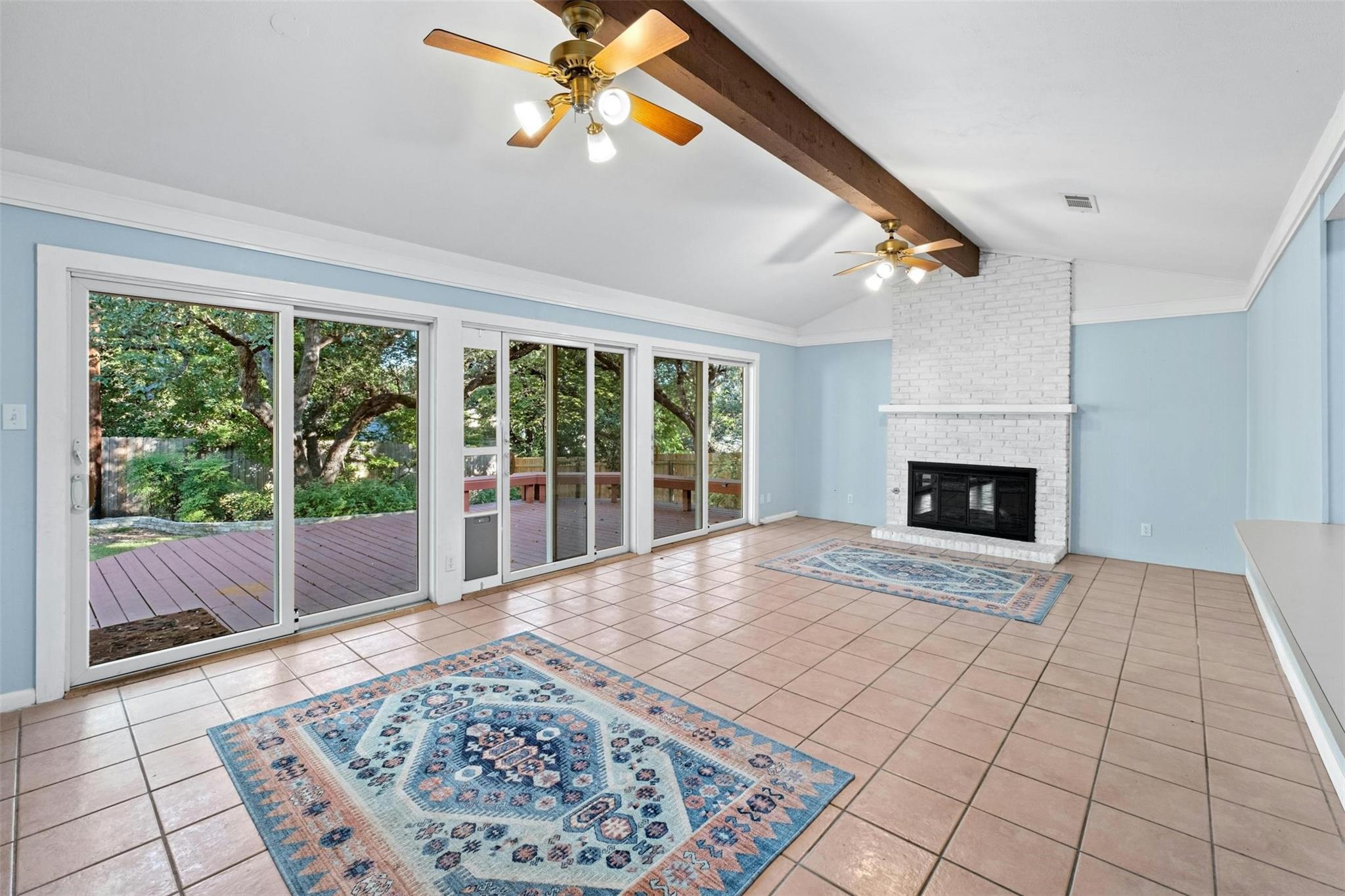 7110 Sungate Dr Property Photo 10