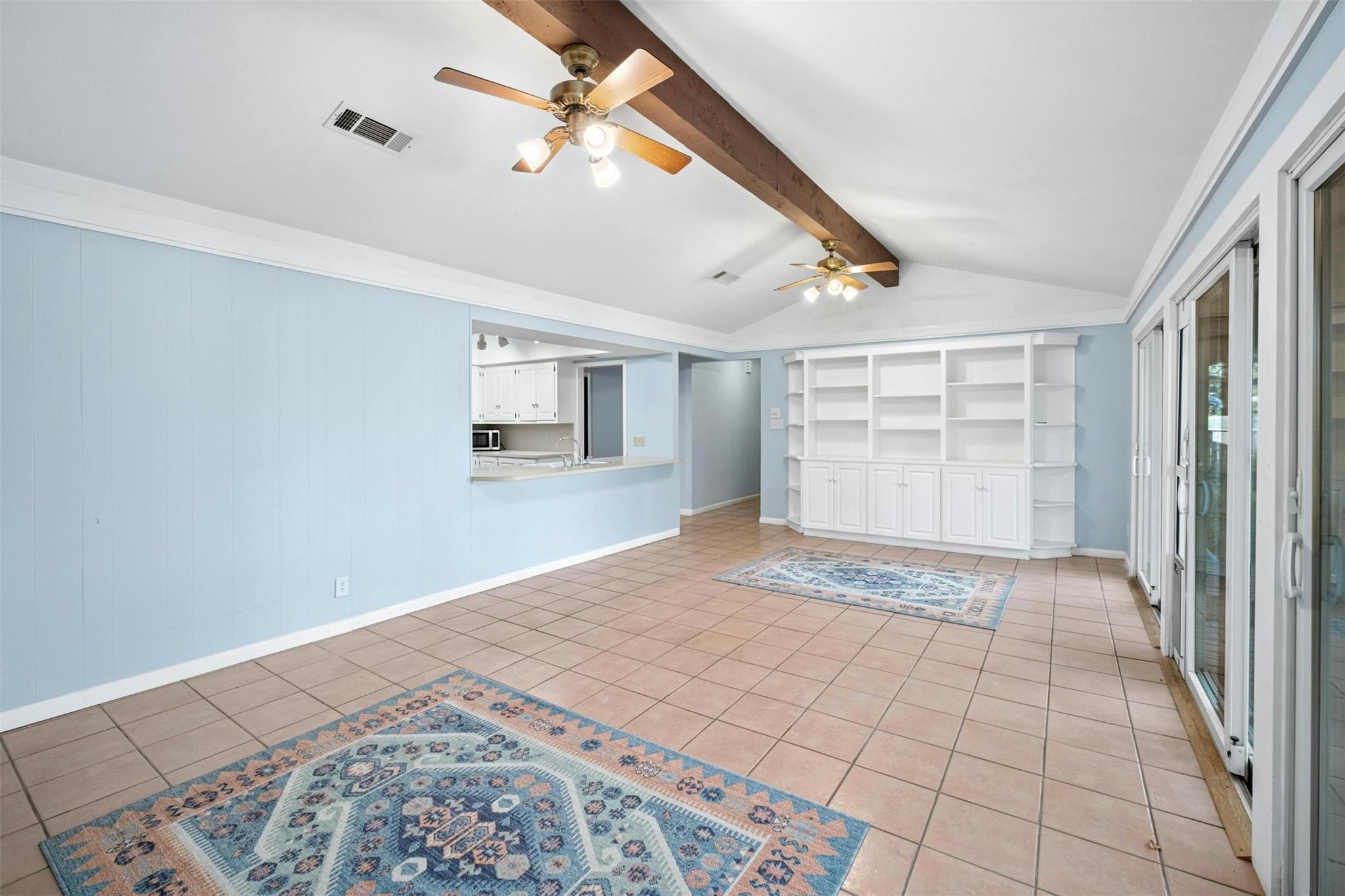 7110 Sungate Dr Property Photo 12