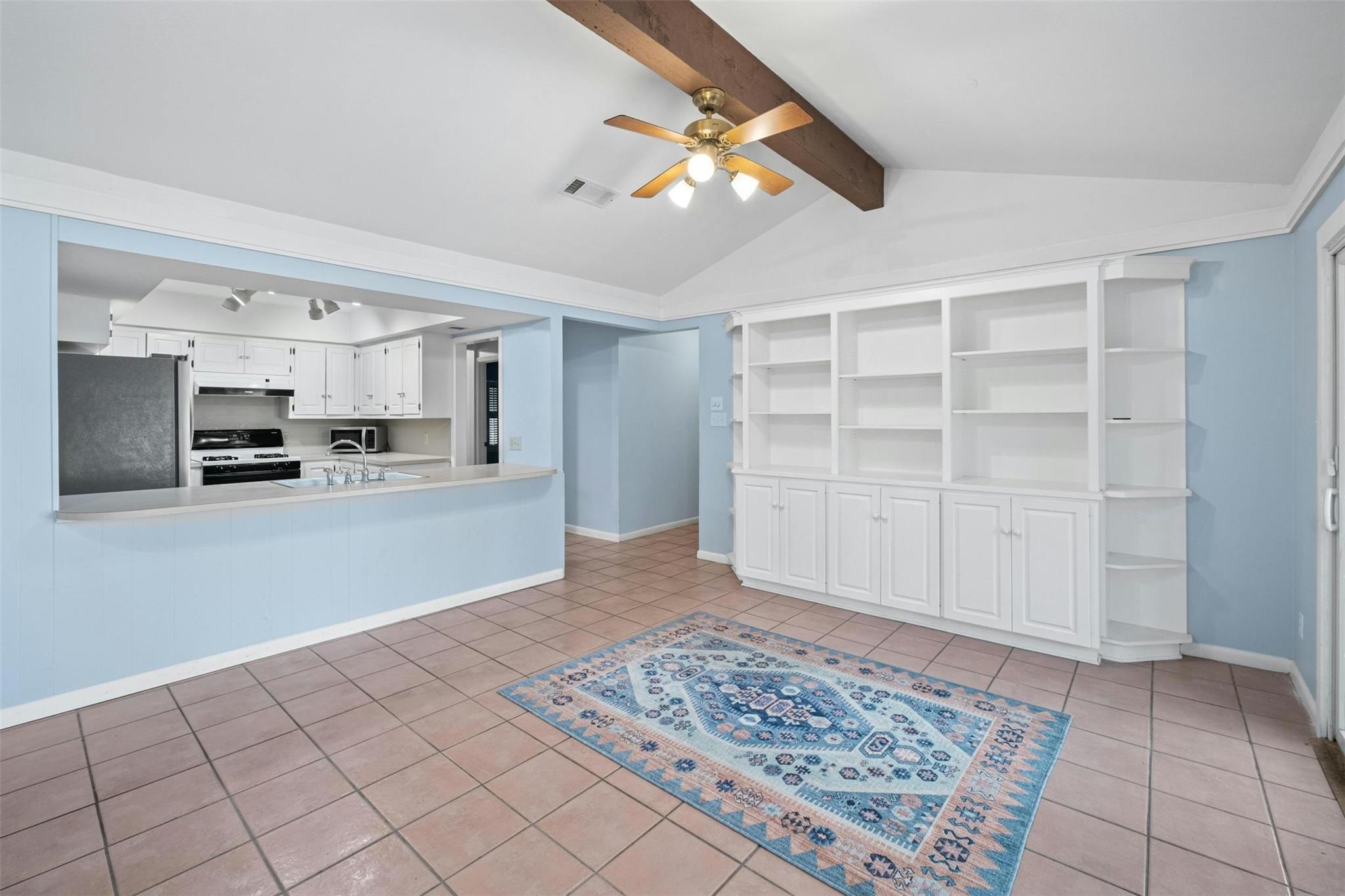 7110 Sungate Dr Property Photo 14