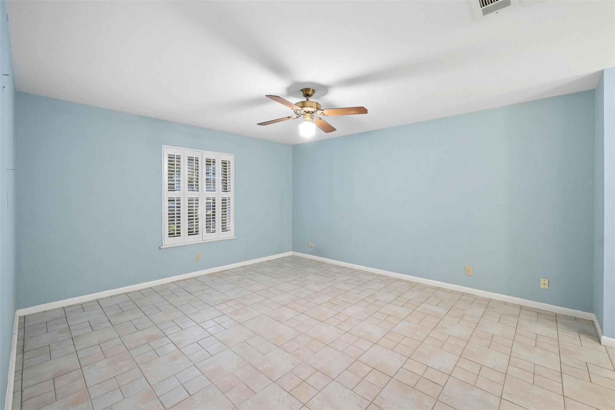 7110 Sungate Dr Property Photo 20