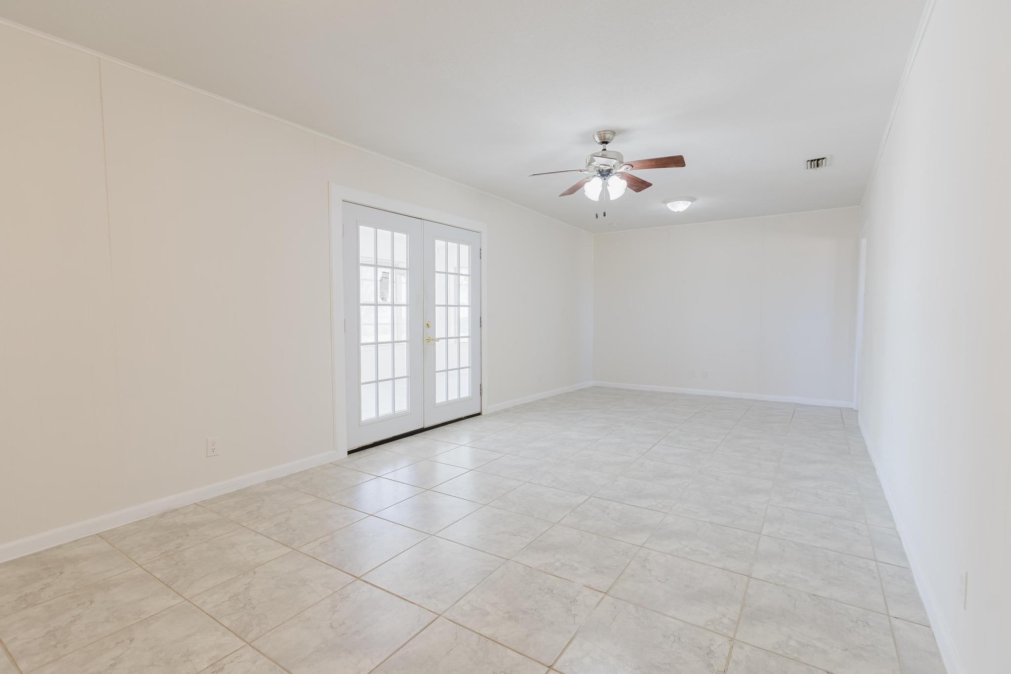 3076 Cotton Gin Rd Property Photo 3