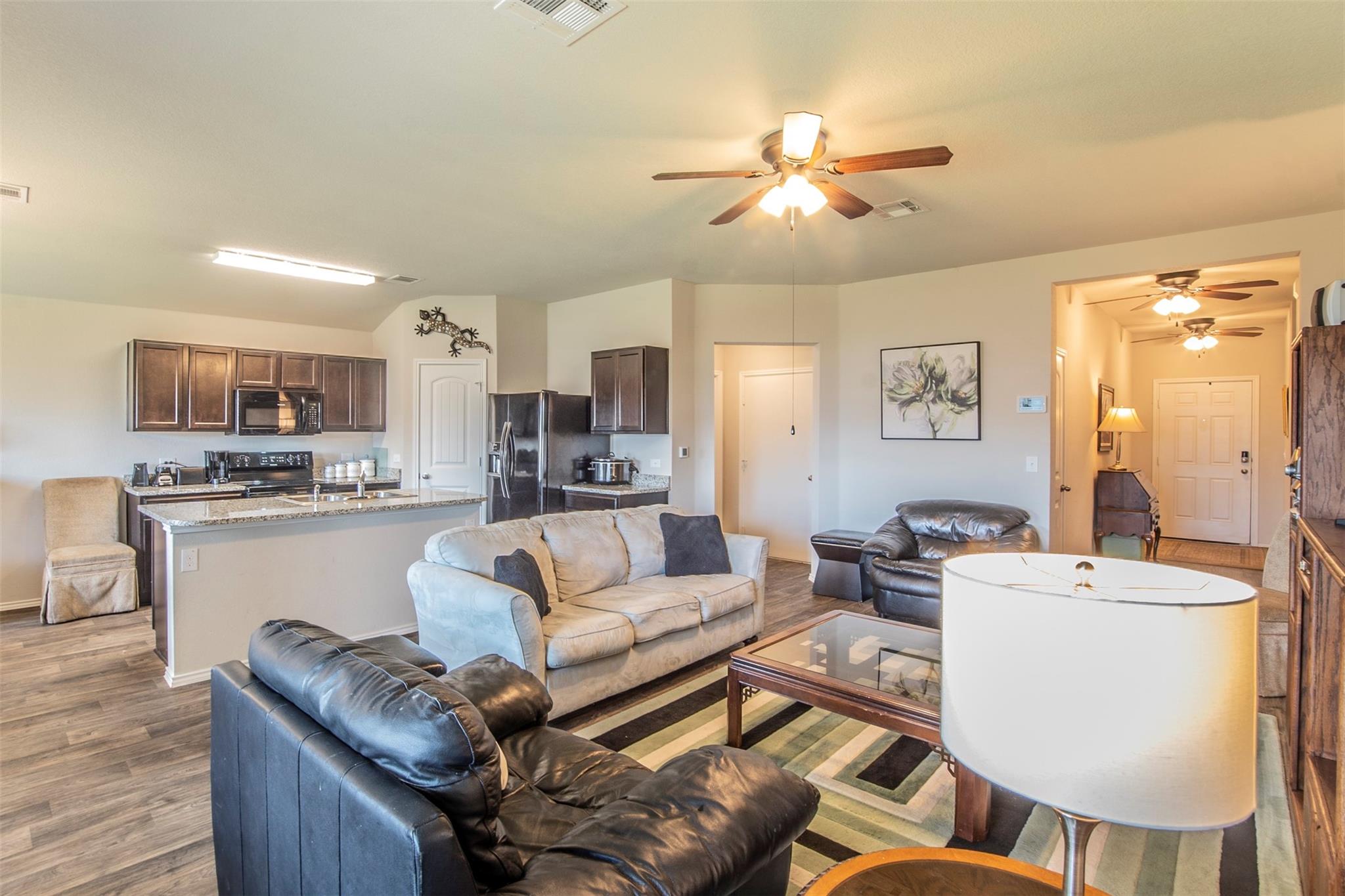 5913 Brampton Ln Property Photo 11