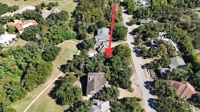 406 Rolling Green Dr Property Photo 4