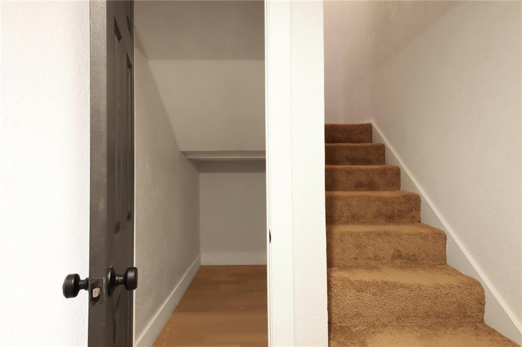 909 Reinli St 109 Property Photo 7