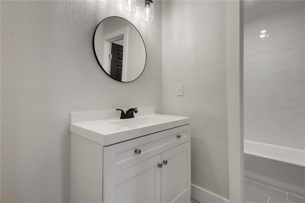 909 Reinli St 109 Property Photo 21