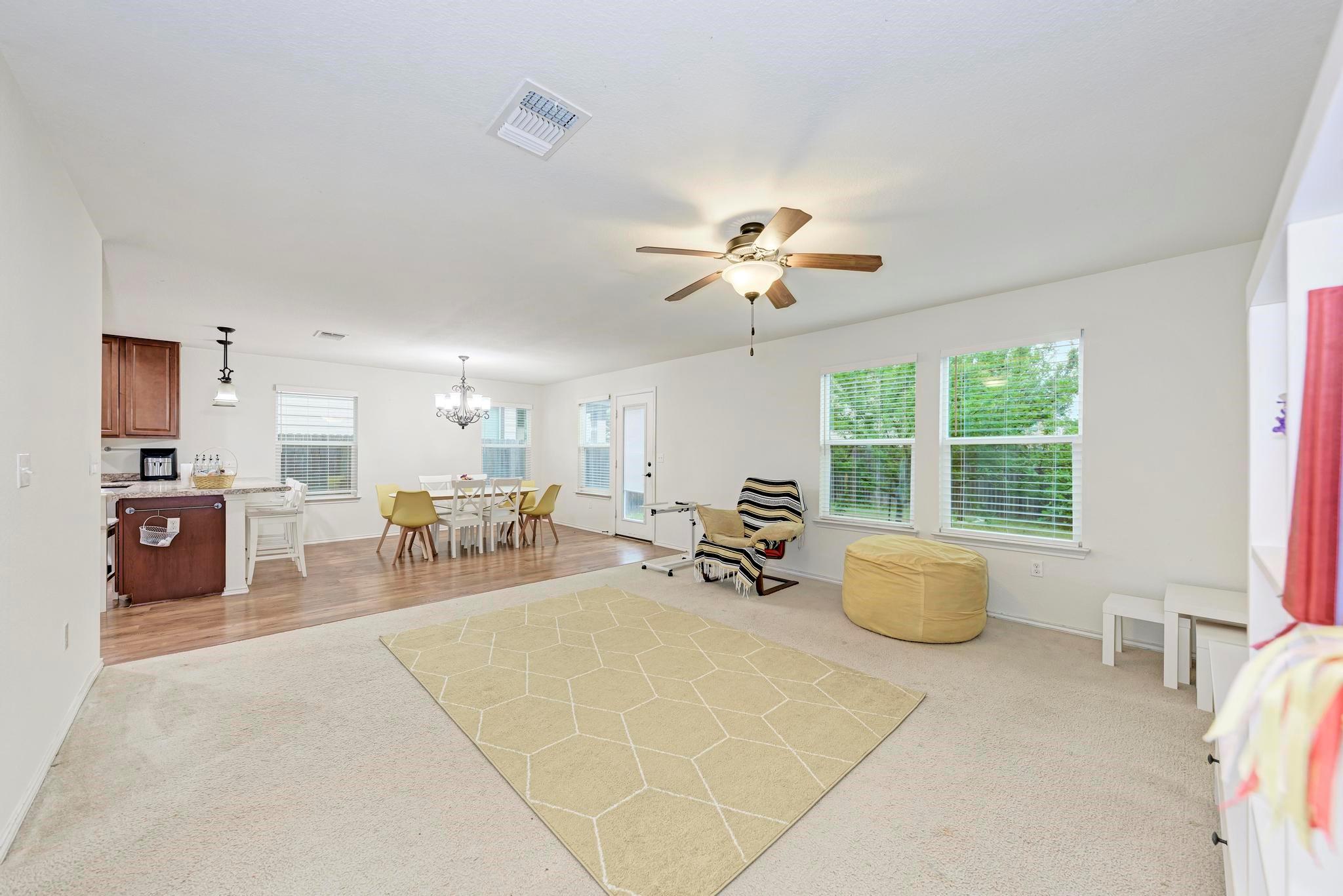 6512 Ladywell Ln Property Photo 6