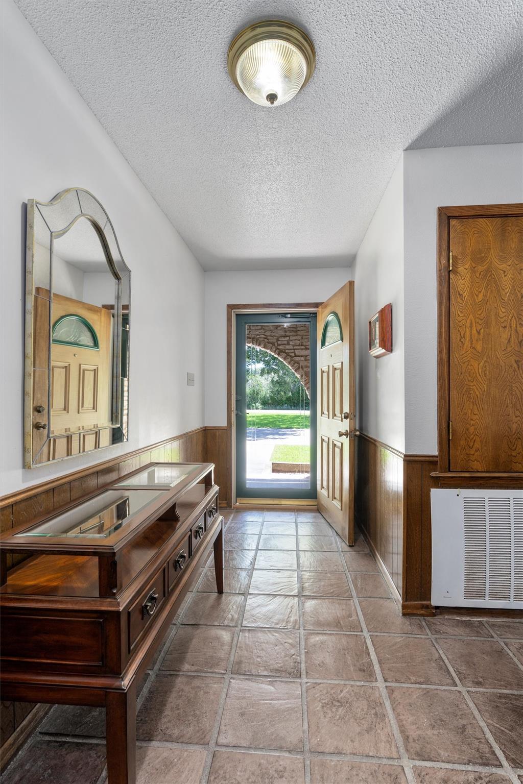 101 Sand Oak Property Photo 6