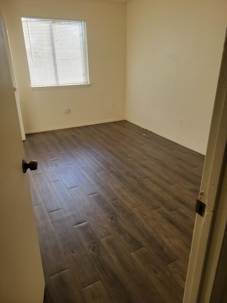 6901 Wentworth Dr D Property Photo 3