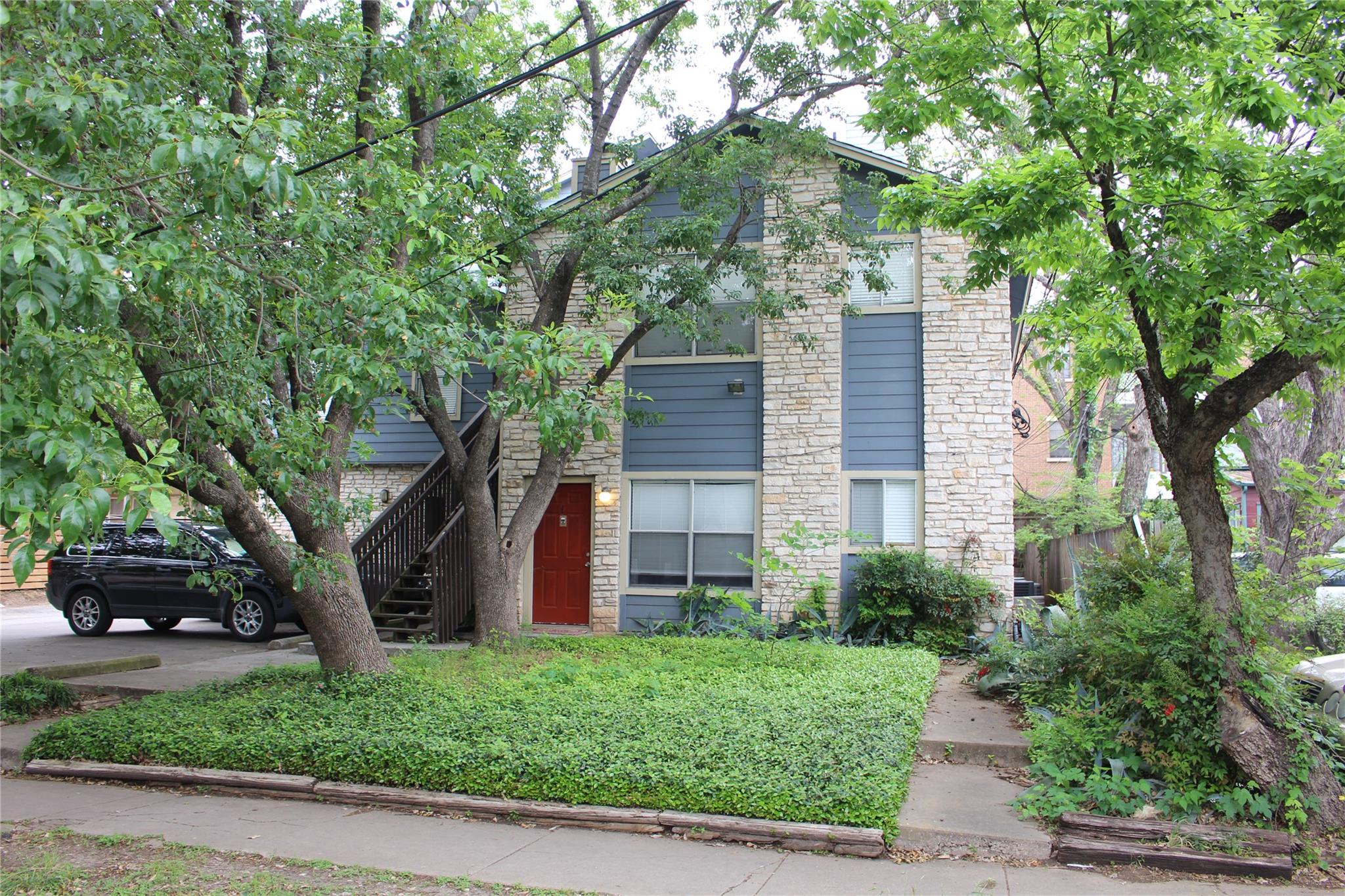 3004 Speedway Ave 2 Property Photo 16