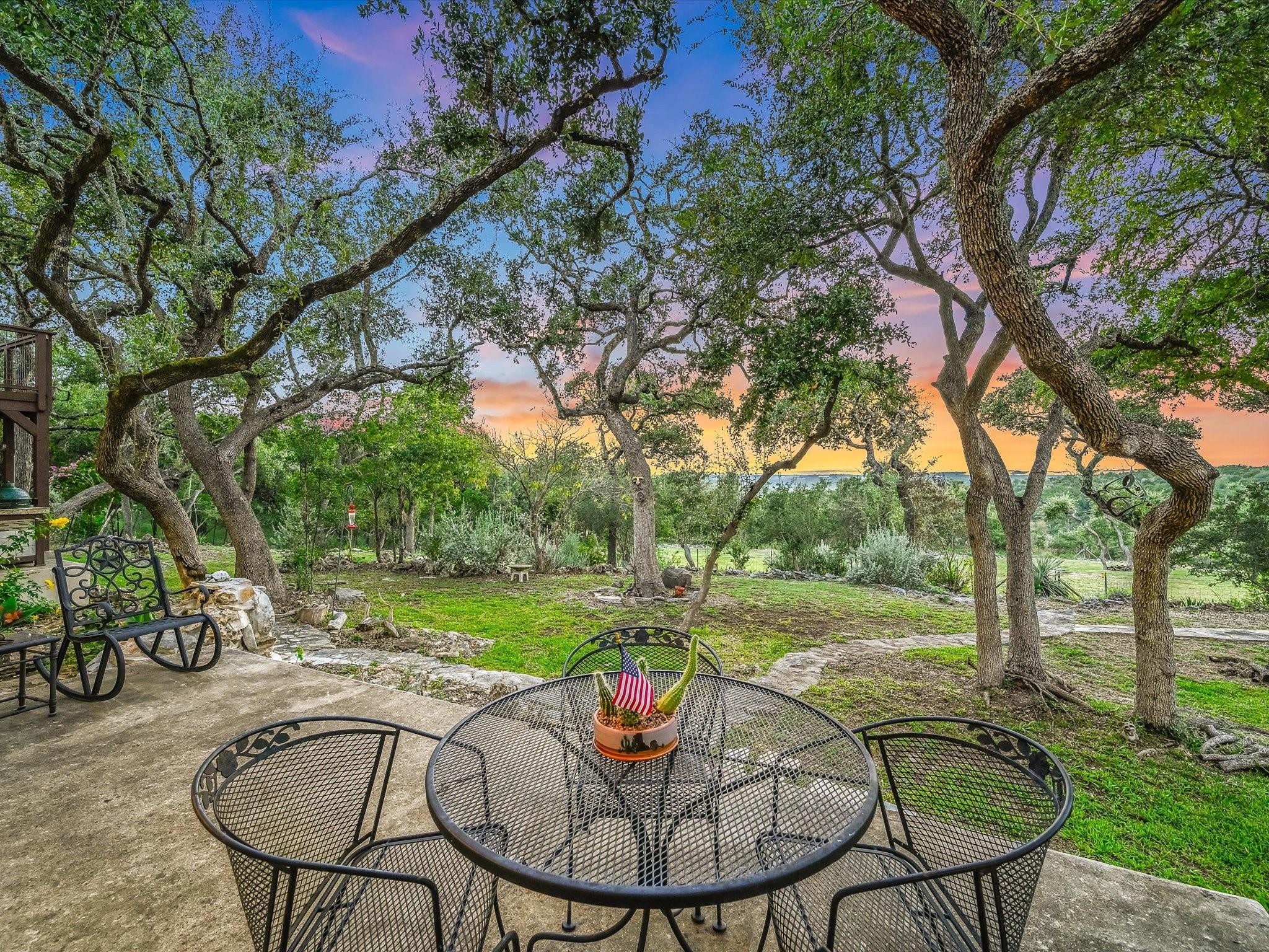 200 Lone Man Overlook Property Photo 7