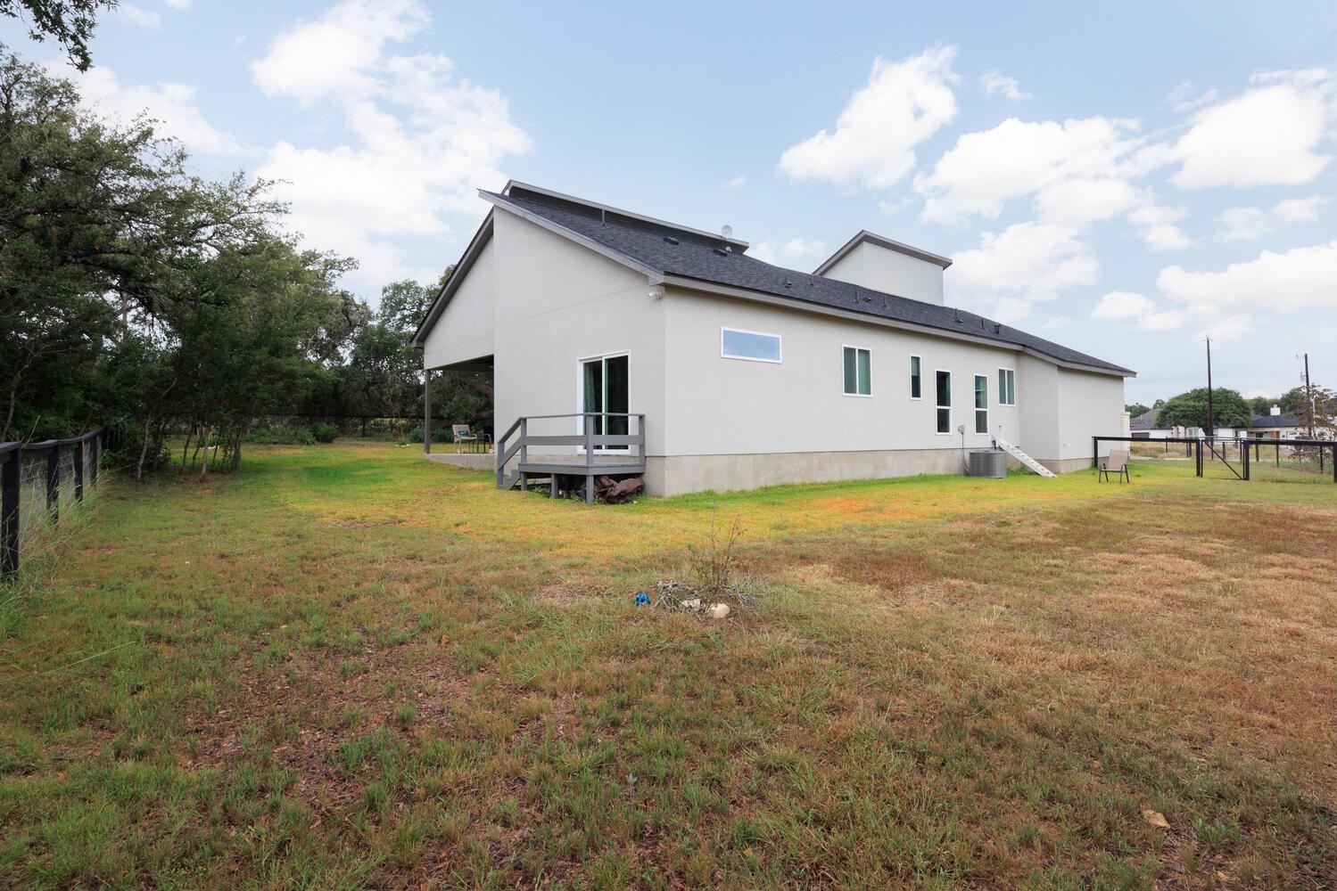 103 Hans Bell Dr Property Photo 28