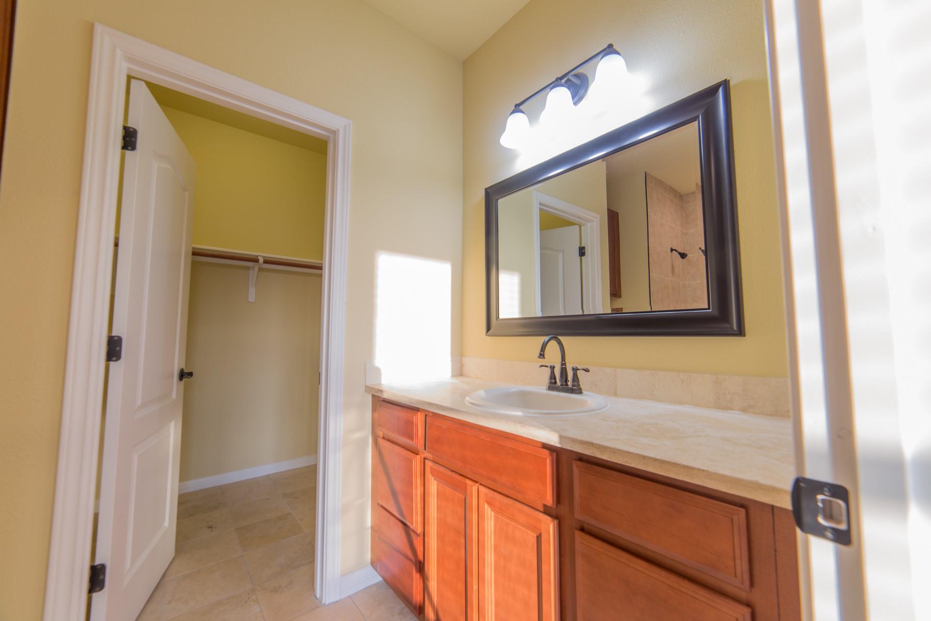 2101 Town Centre Dr 1408 Property Photo 11