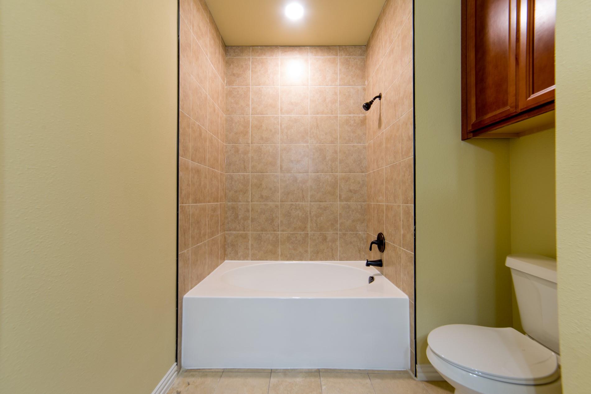 2101 Town Centre Dr 1408 Property Photo 12