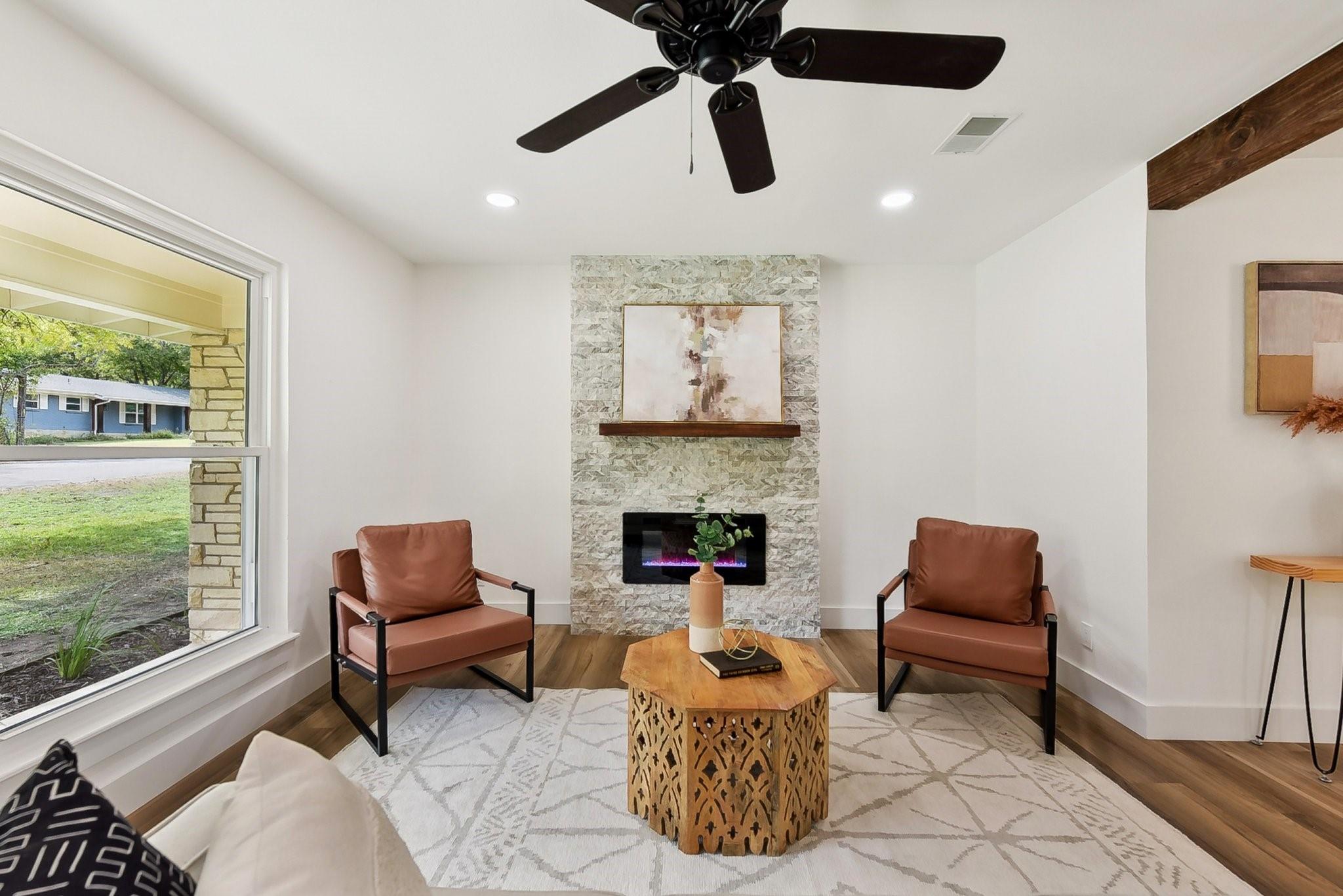 202 E Caddo St Property Photo 3