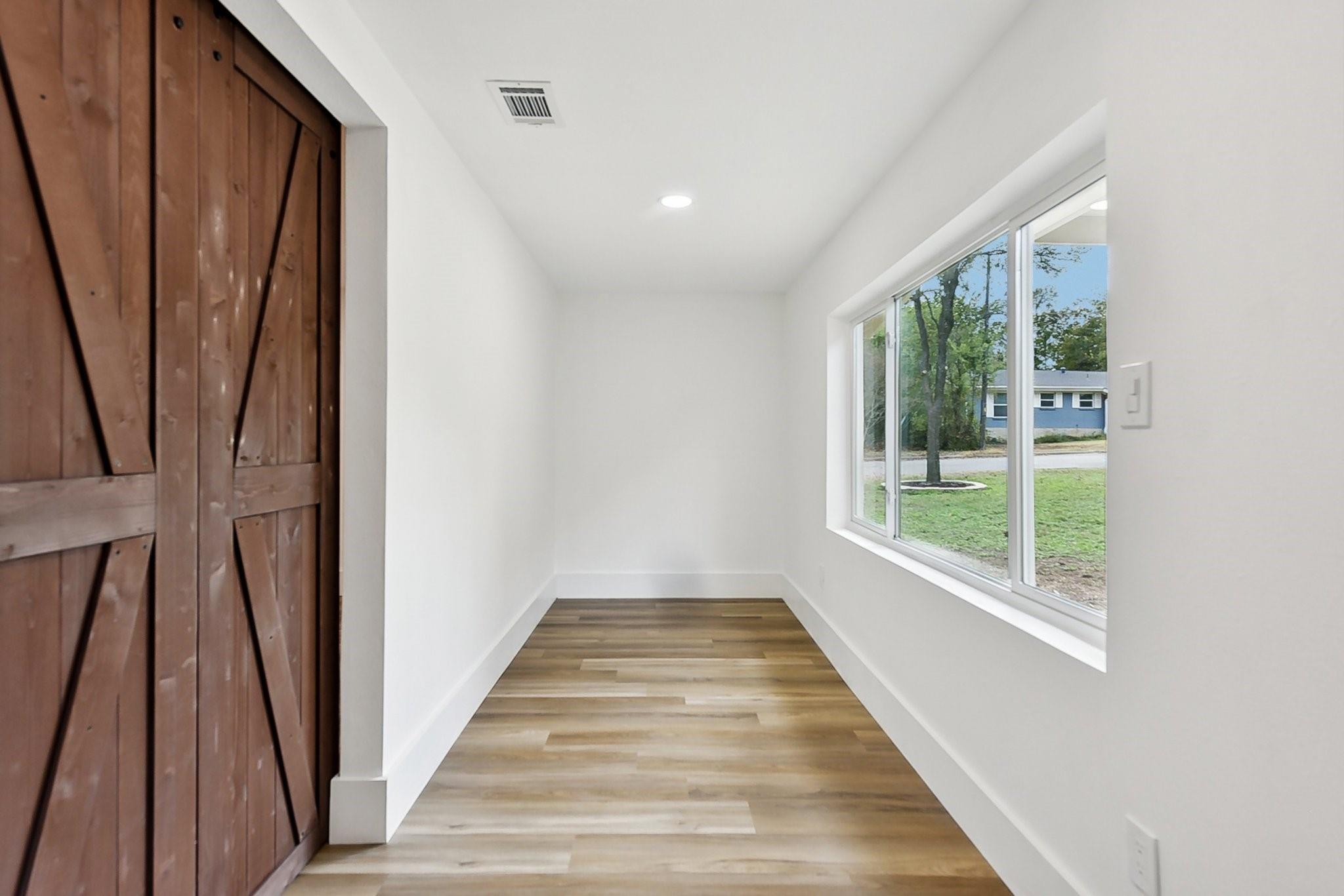 202 E Caddo St Property Photo 31