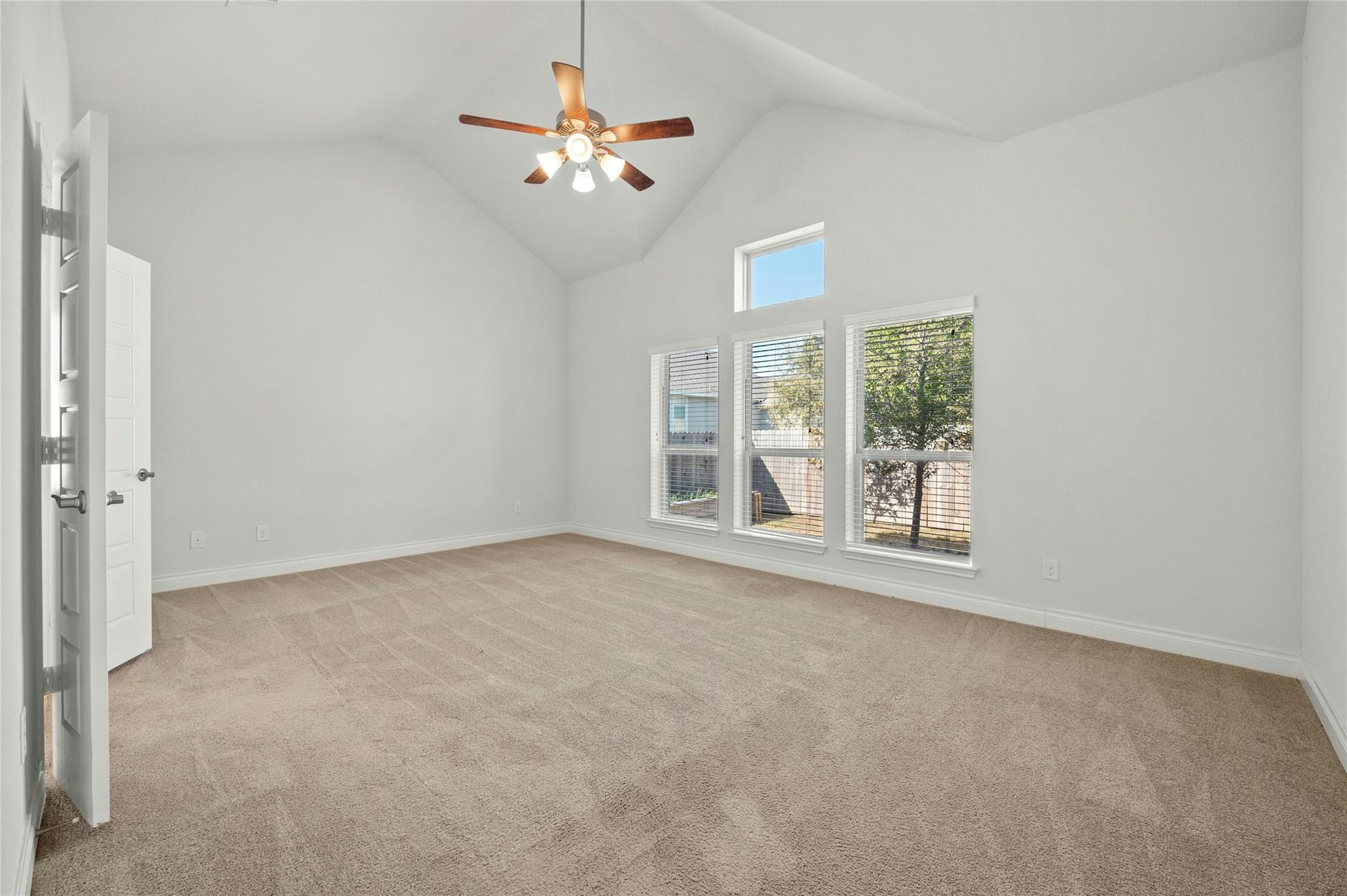1925 Woolsey Way Property Photo 15