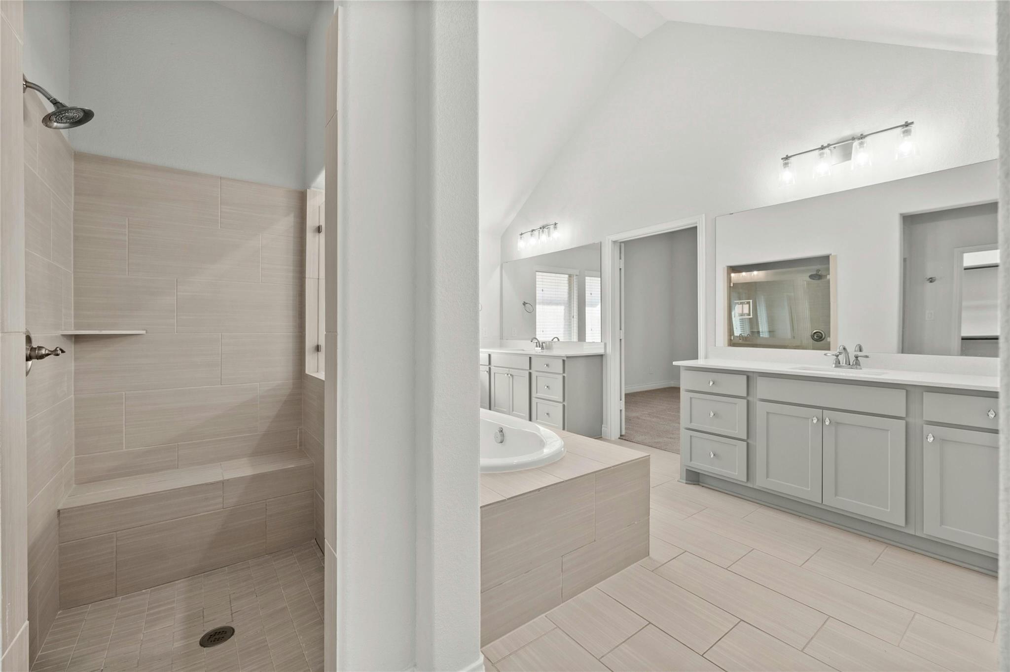 1925 Woolsey Way Property Photo 18