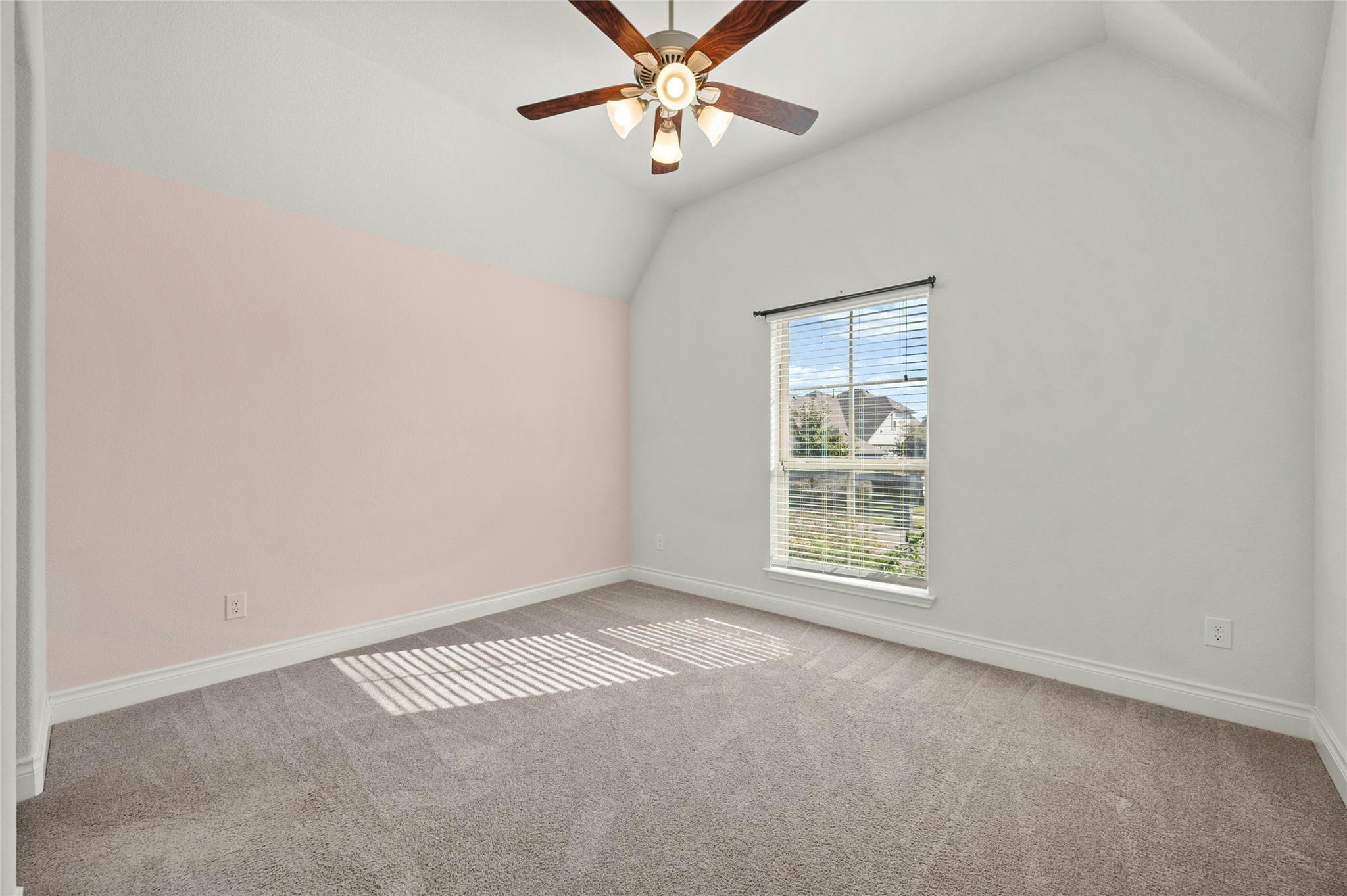 1925 Woolsey Way Property Photo 21