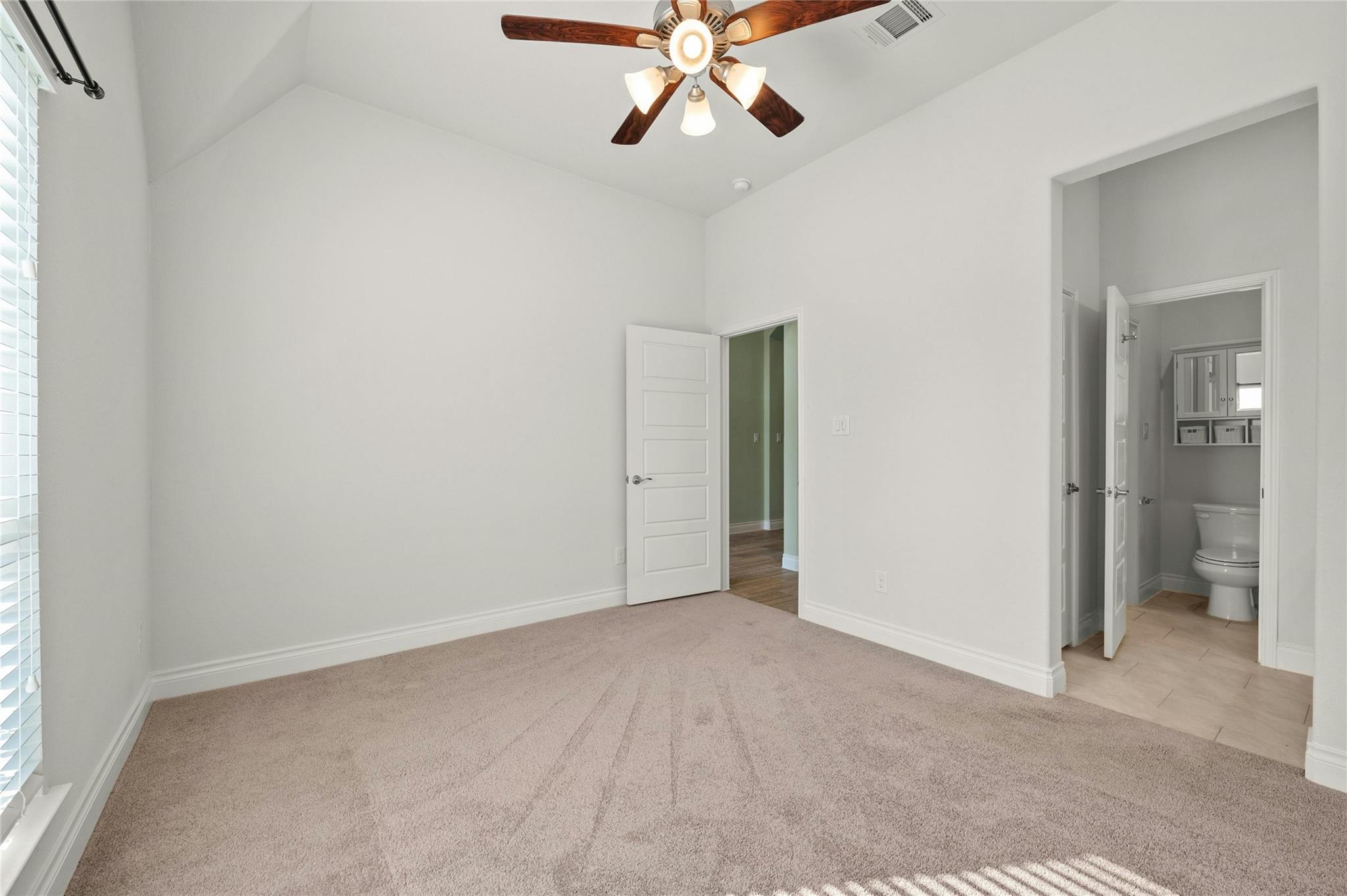 1925 Woolsey Way Property Photo 22