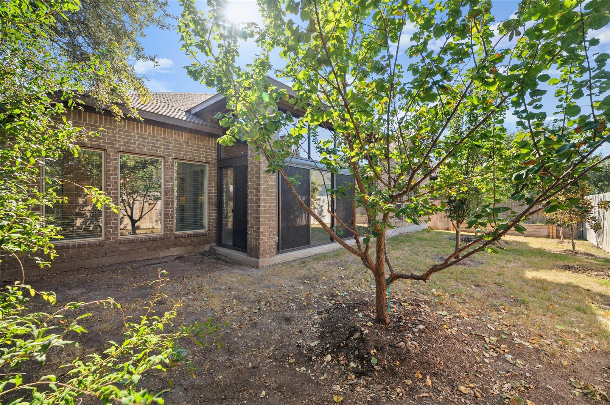 1925 Woolsey Way Property Photo 28