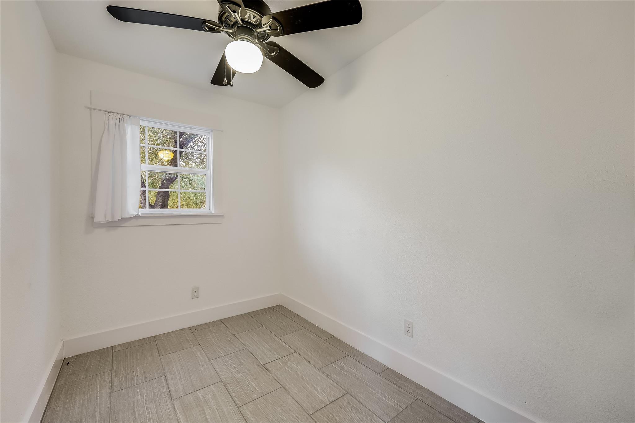 11217 Clearview Dr Property Photo 17