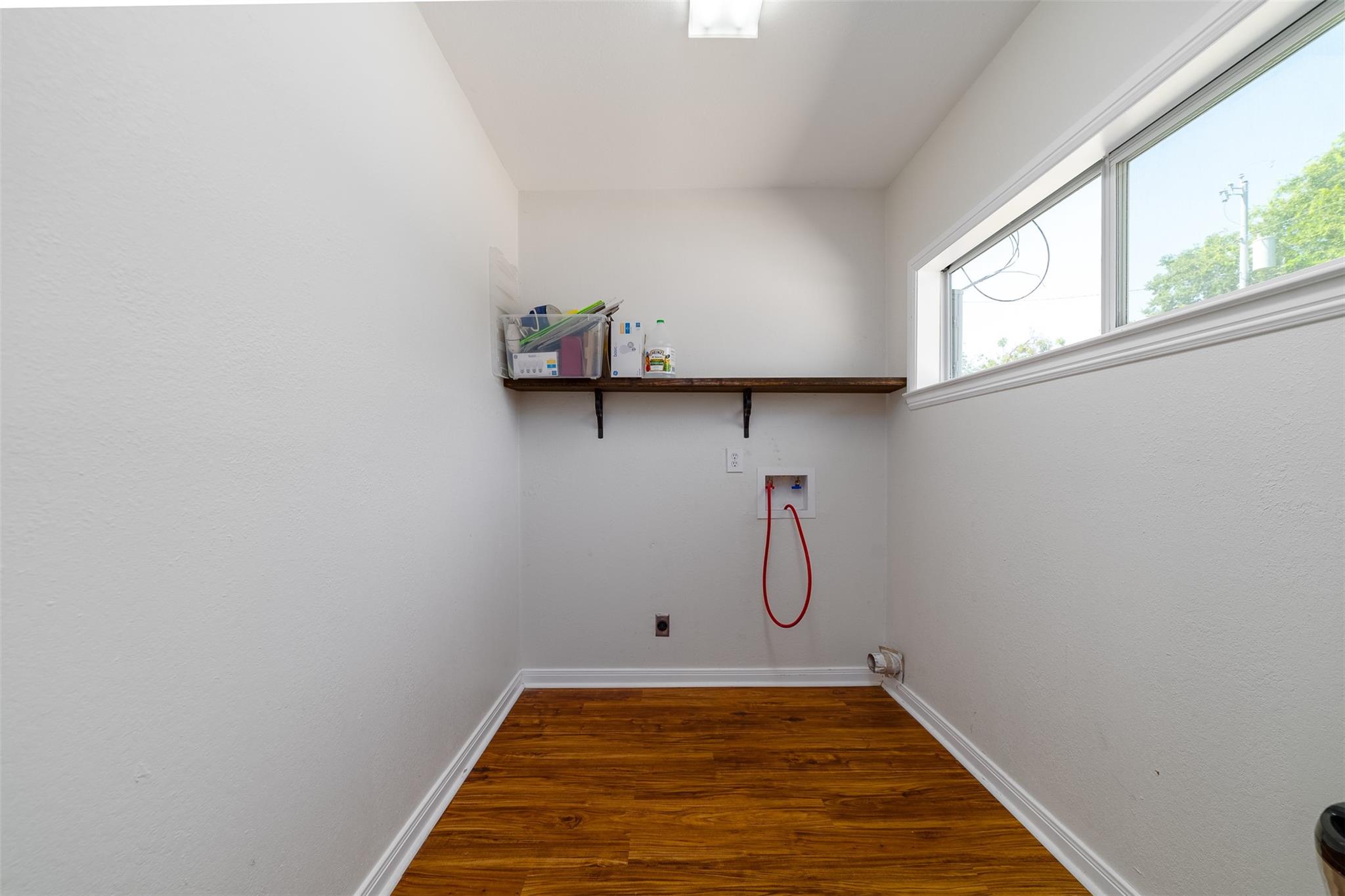 901 E Johnson St Property Photo 13