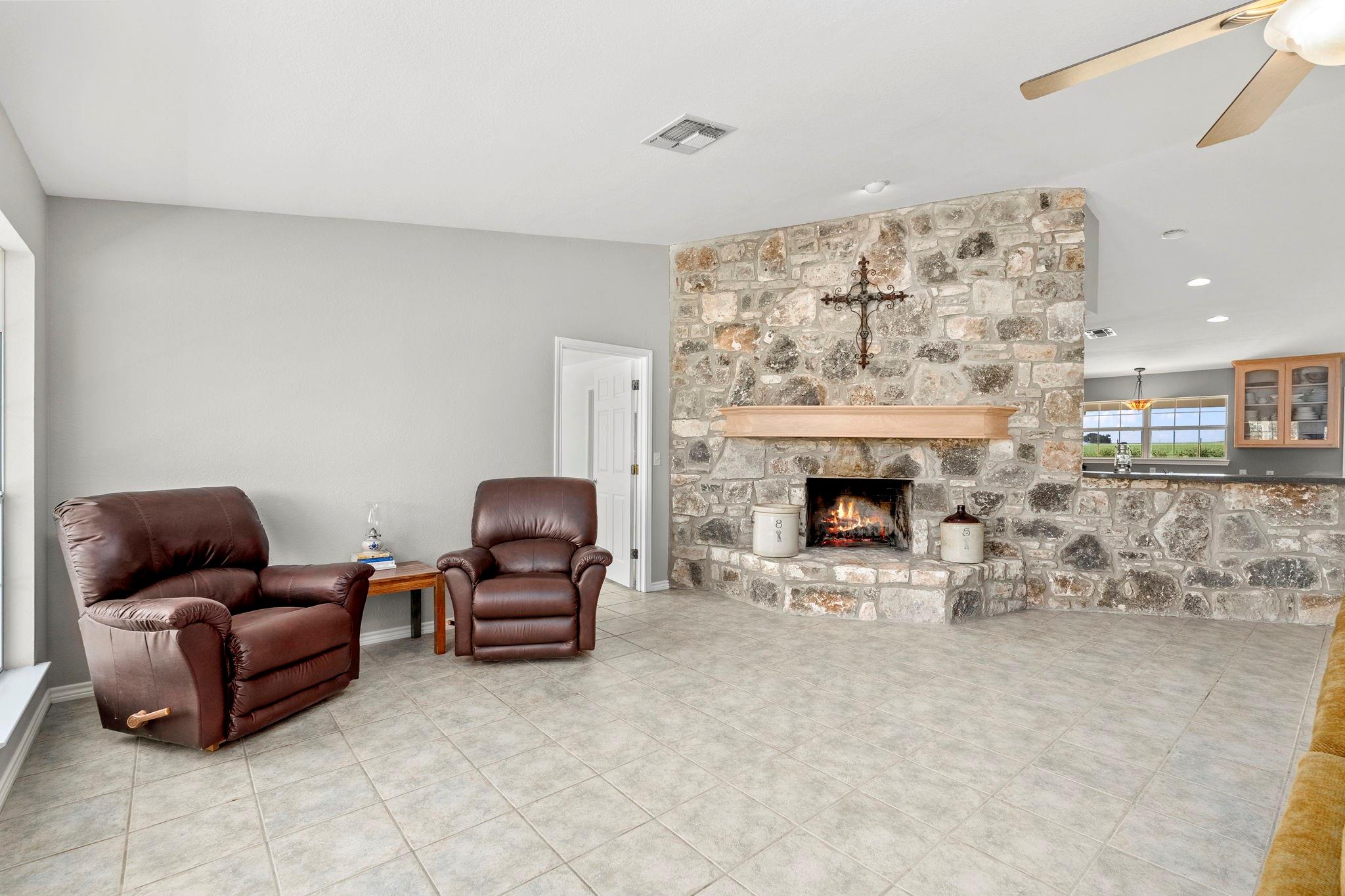 2474 Goehmann Ln Property Photo 16