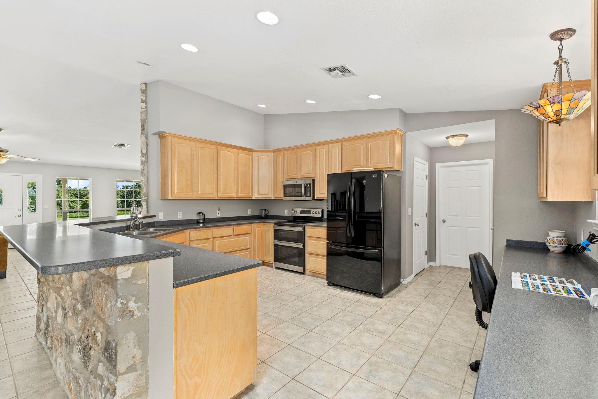 2474 Goehmann Ln Property Photo 19