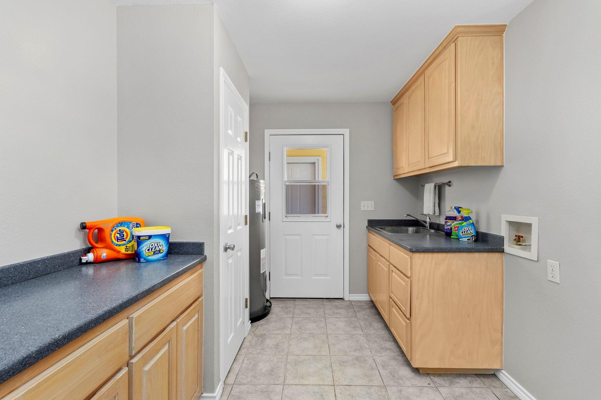 2474 Goehmann Ln Property Photo 25