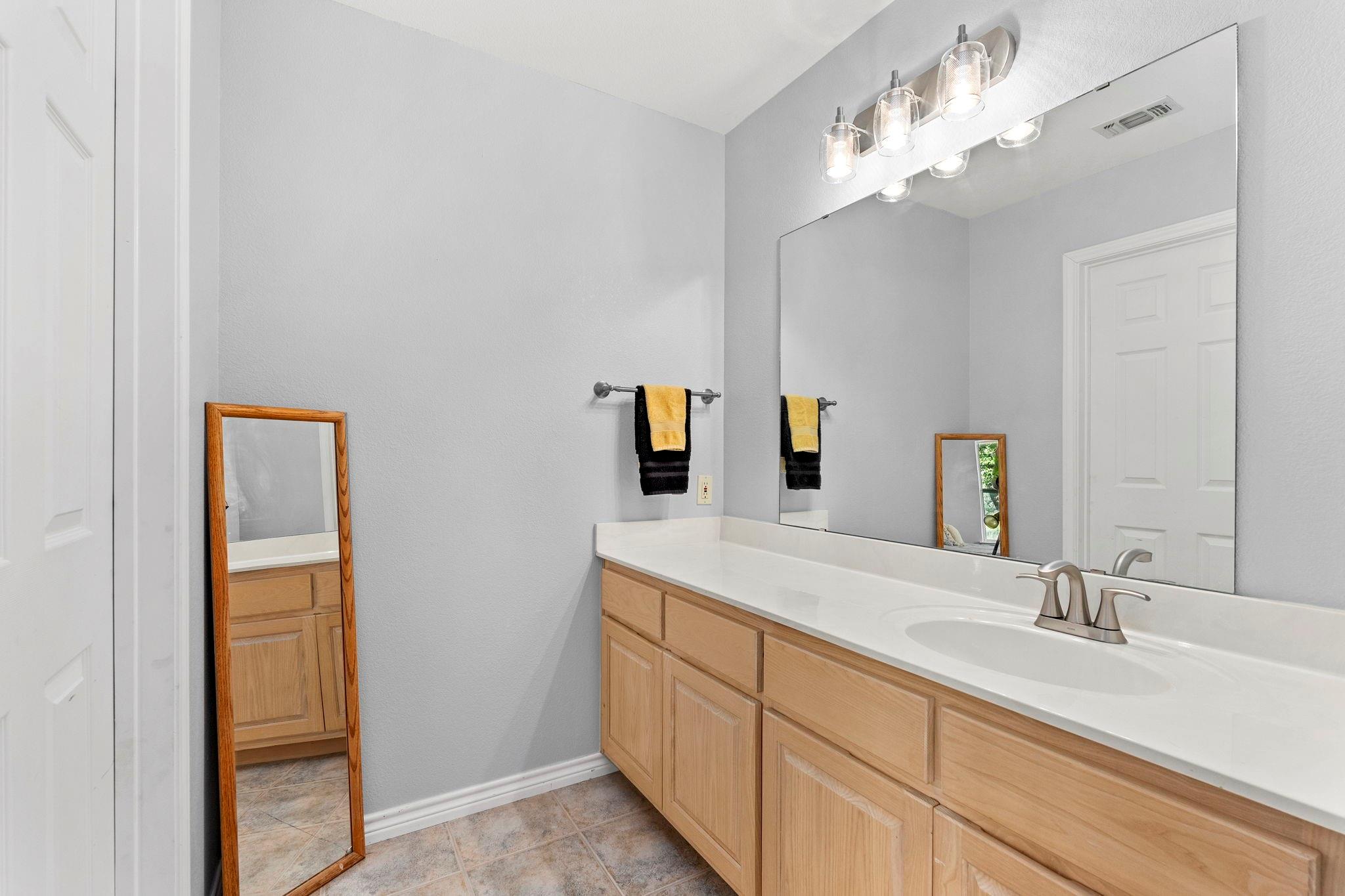2474 Goehmann Ln Property Photo 36