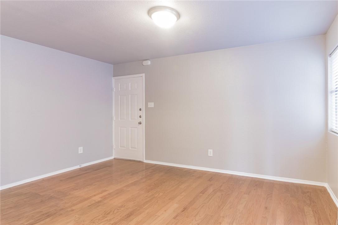 3627 Menchaca Rd 112 Property Photo 5