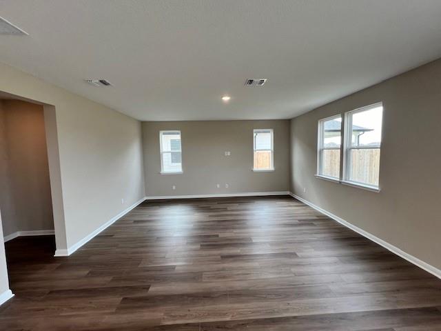 20708 Stelfox St Property Photo 8