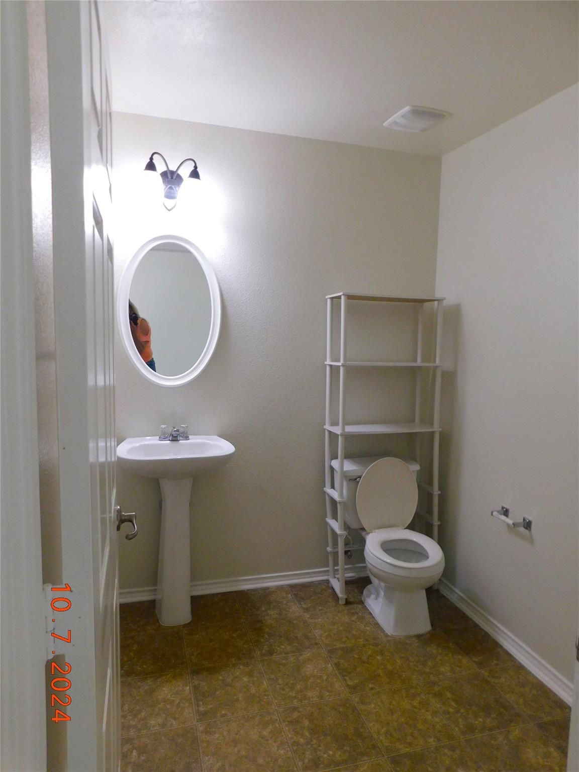 6825 Doyal Dr Property Photo 6