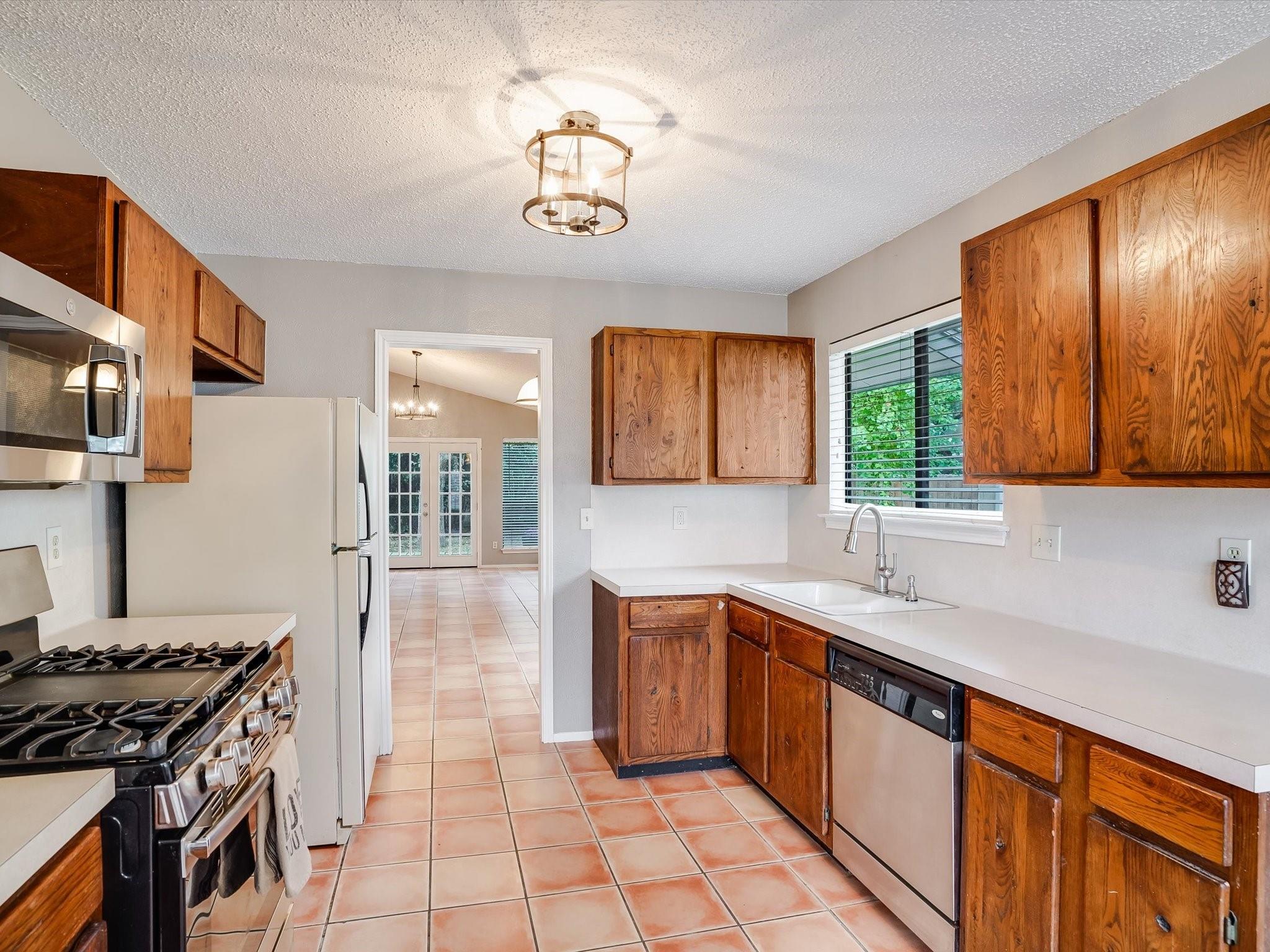 3606 Lovage Dr Property Photo 10