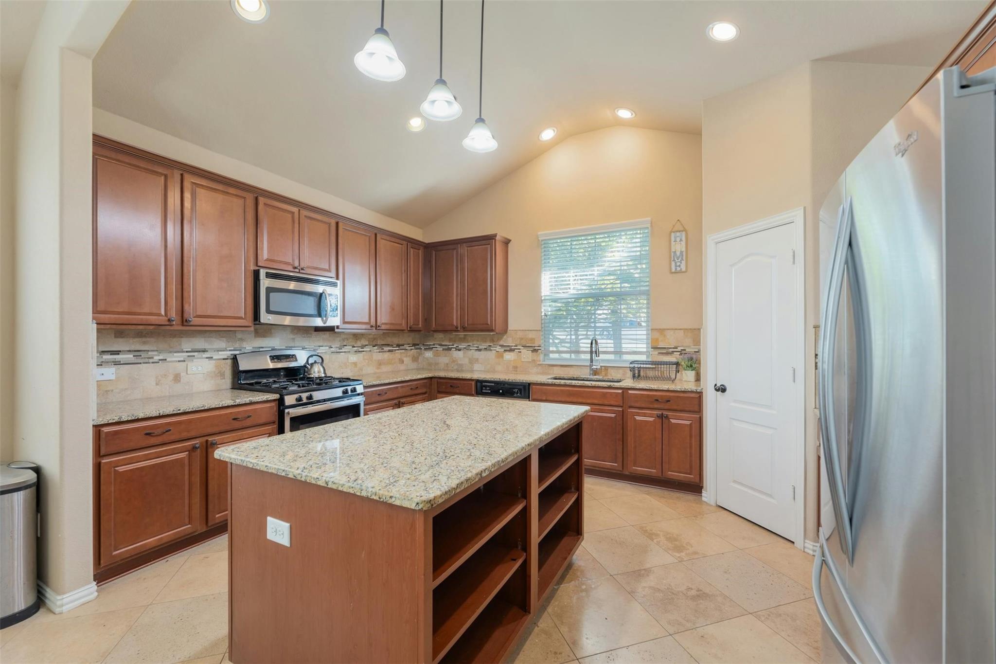 3632 Short Horn Ln Property Photo 8