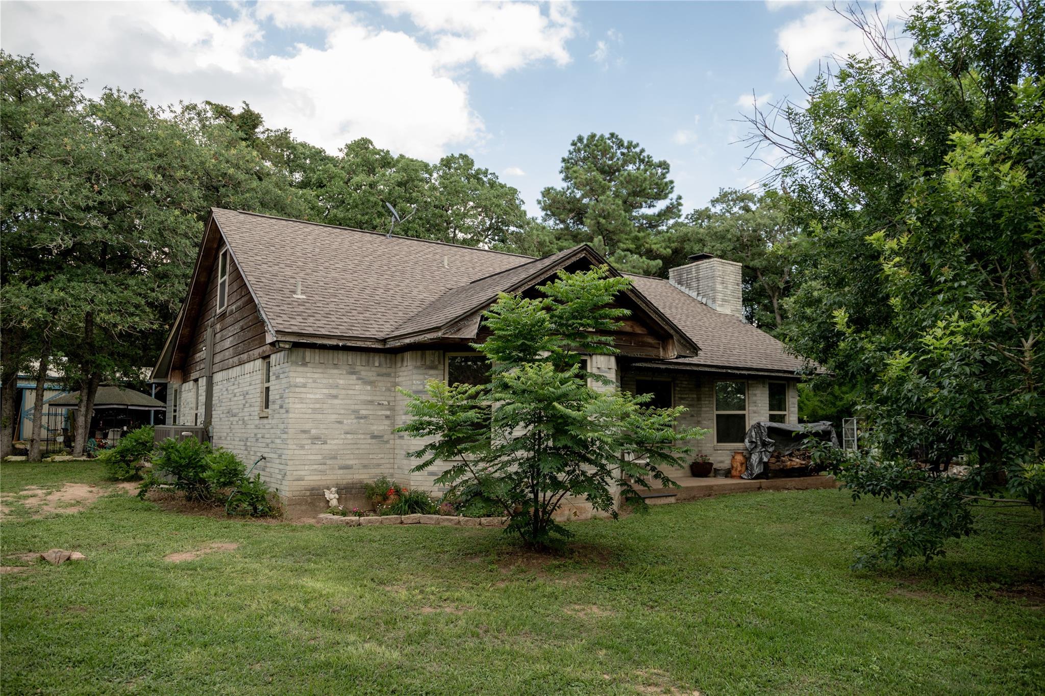 1790 Cr 401 Property Photo 5