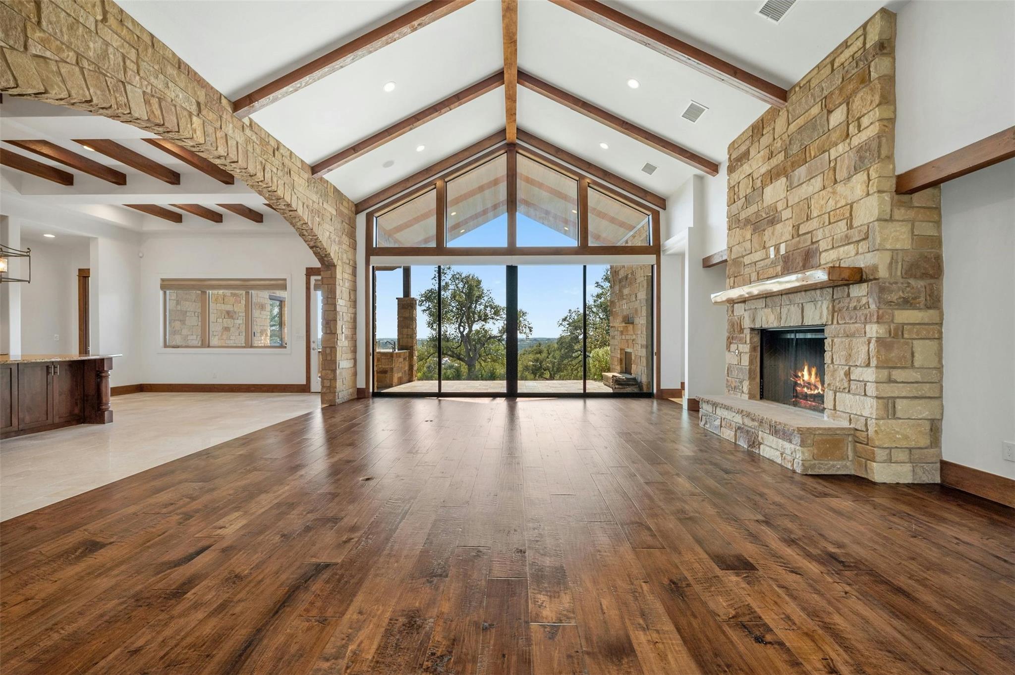 8040 Carlton Ridge Cv Property Photo 4