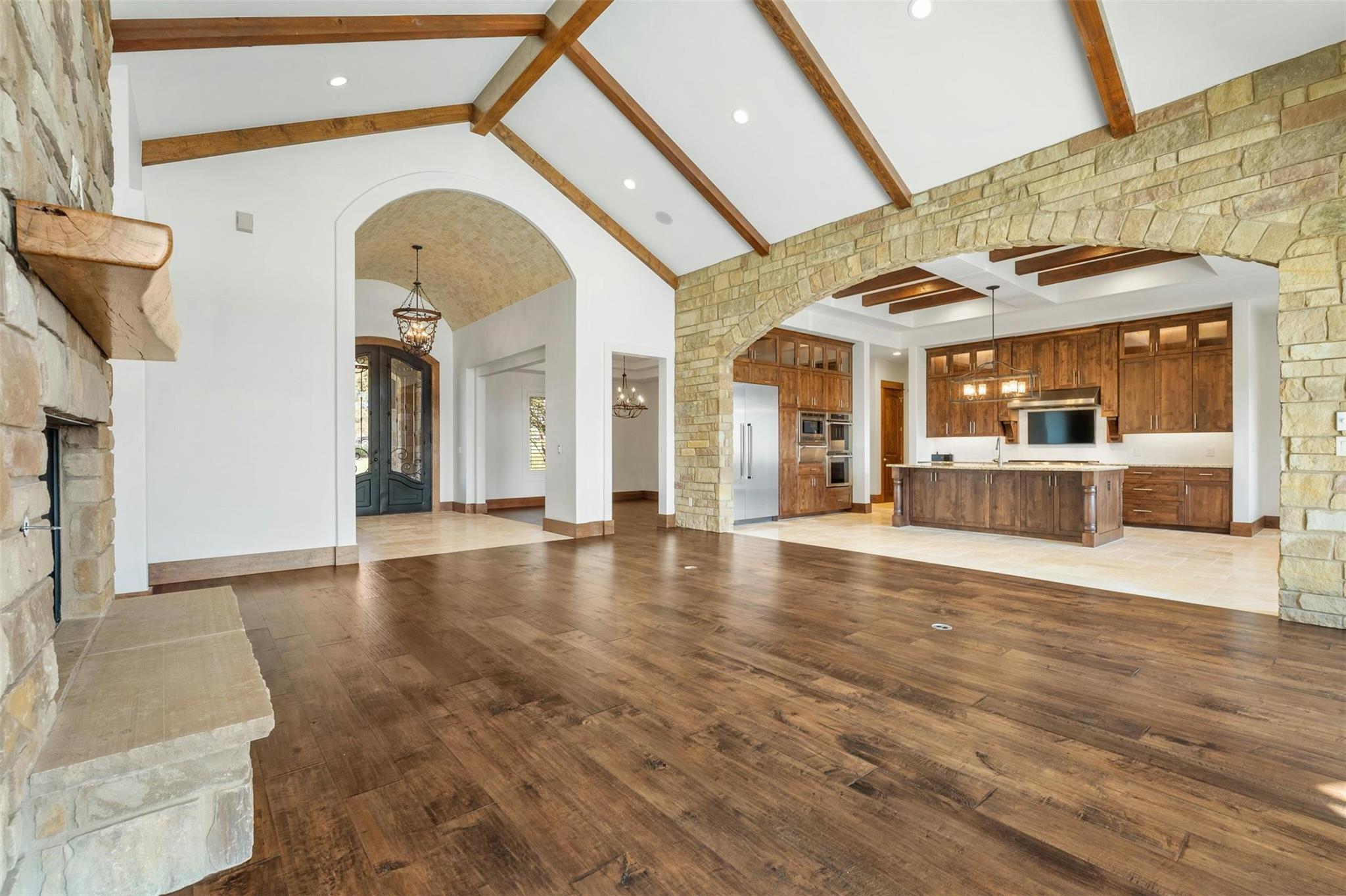 8040 Carlton Ridge Cv Property Photo 6