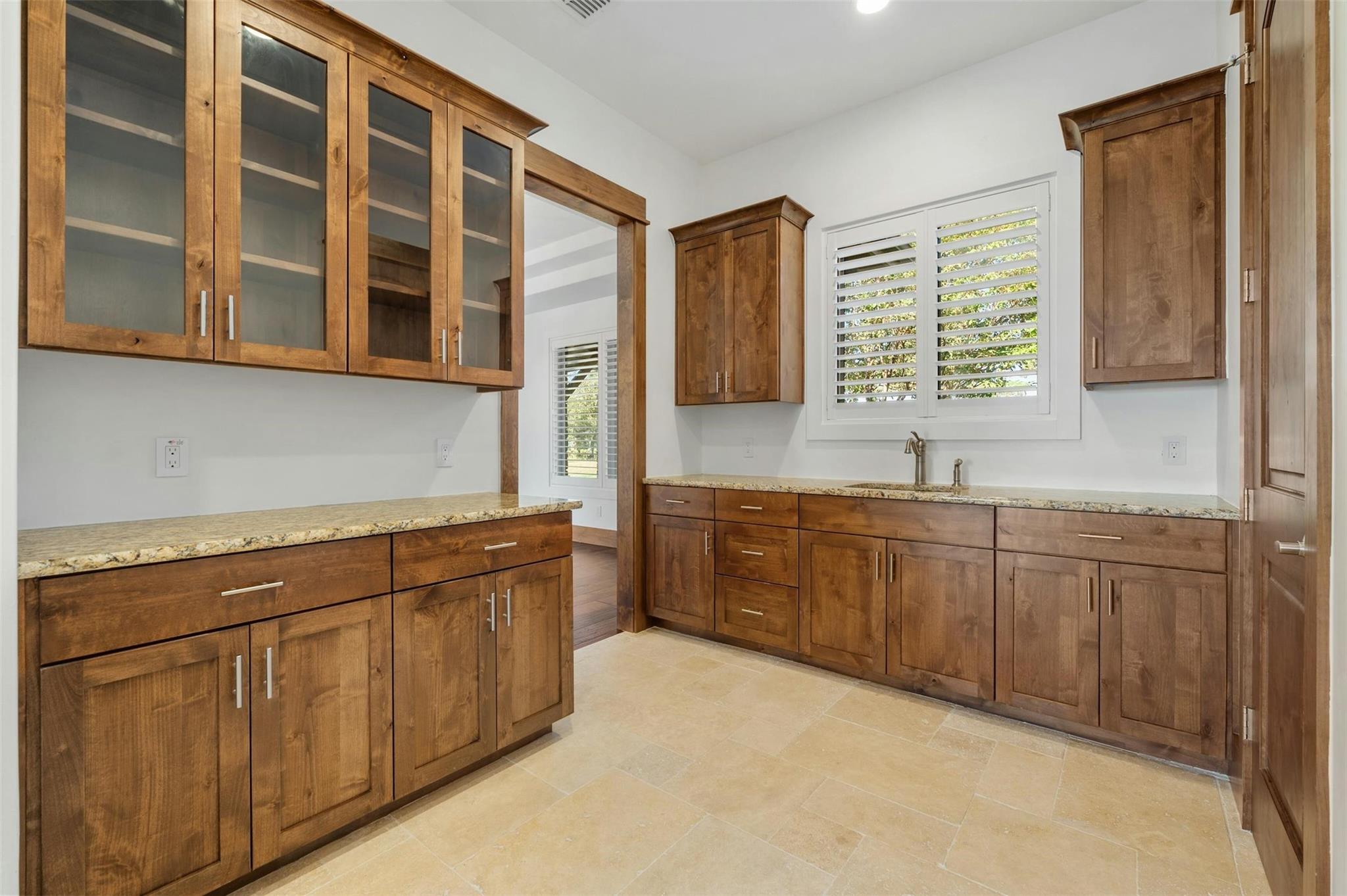 8040 Carlton Ridge Cv Property Photo 11