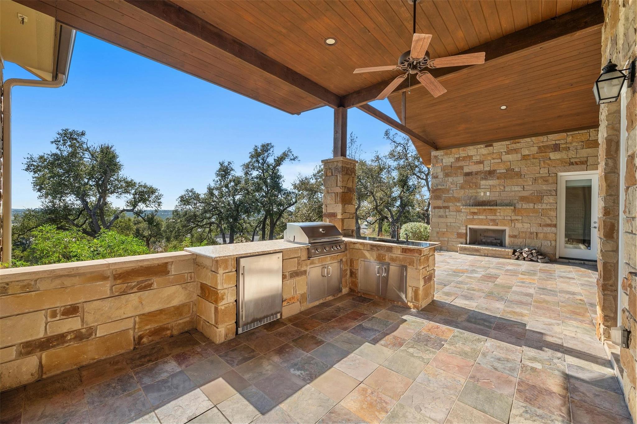 8040 Carlton Ridge Cv Property Photo 27
