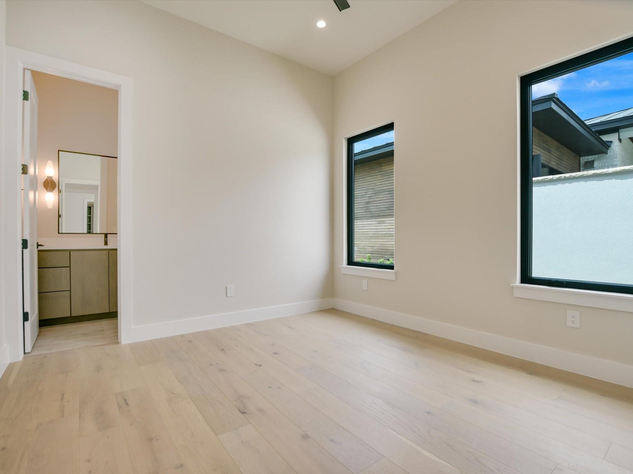 109 Island Ct Property Photo 20