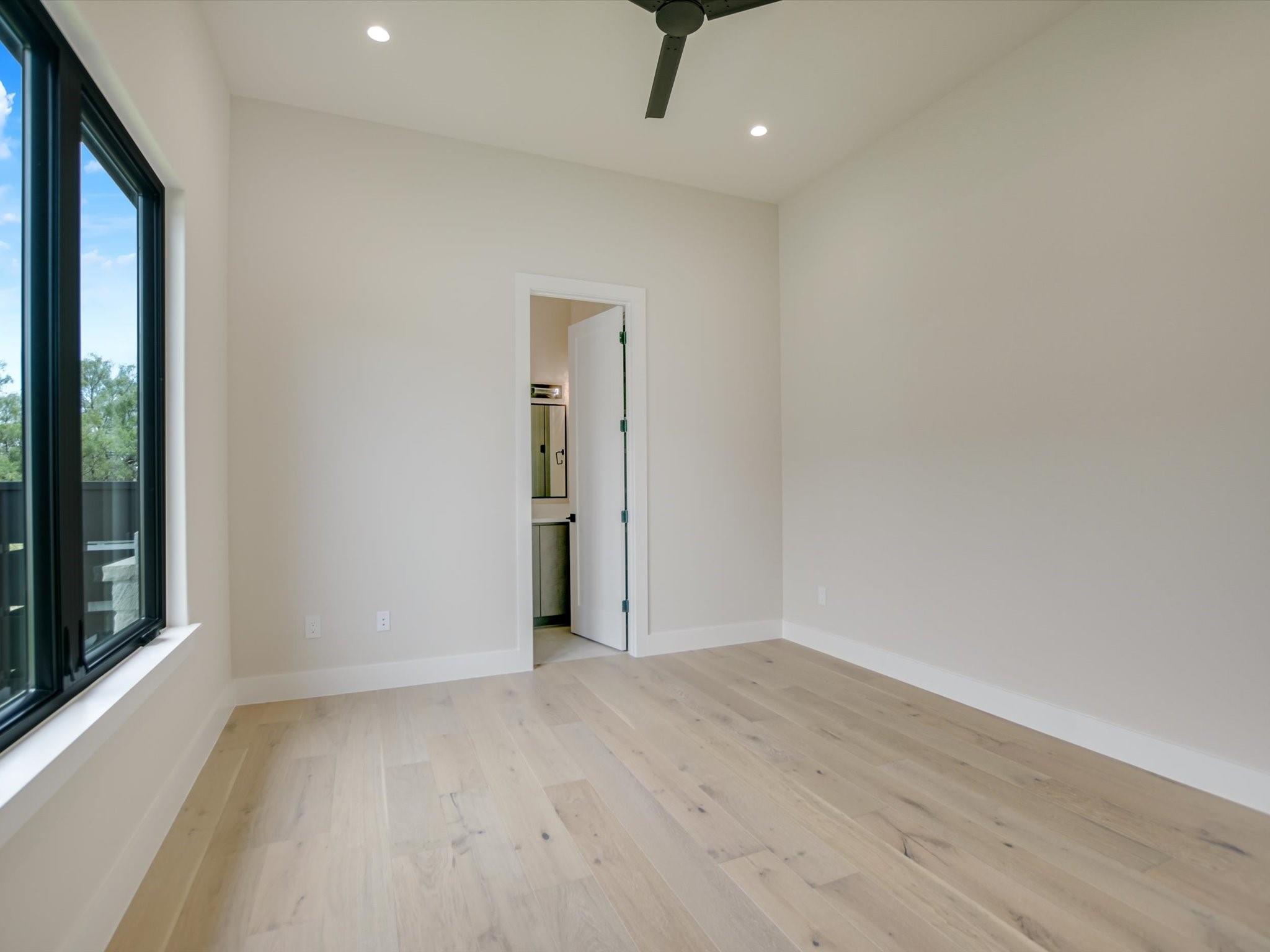 109 Island Ct Property Photo 22
