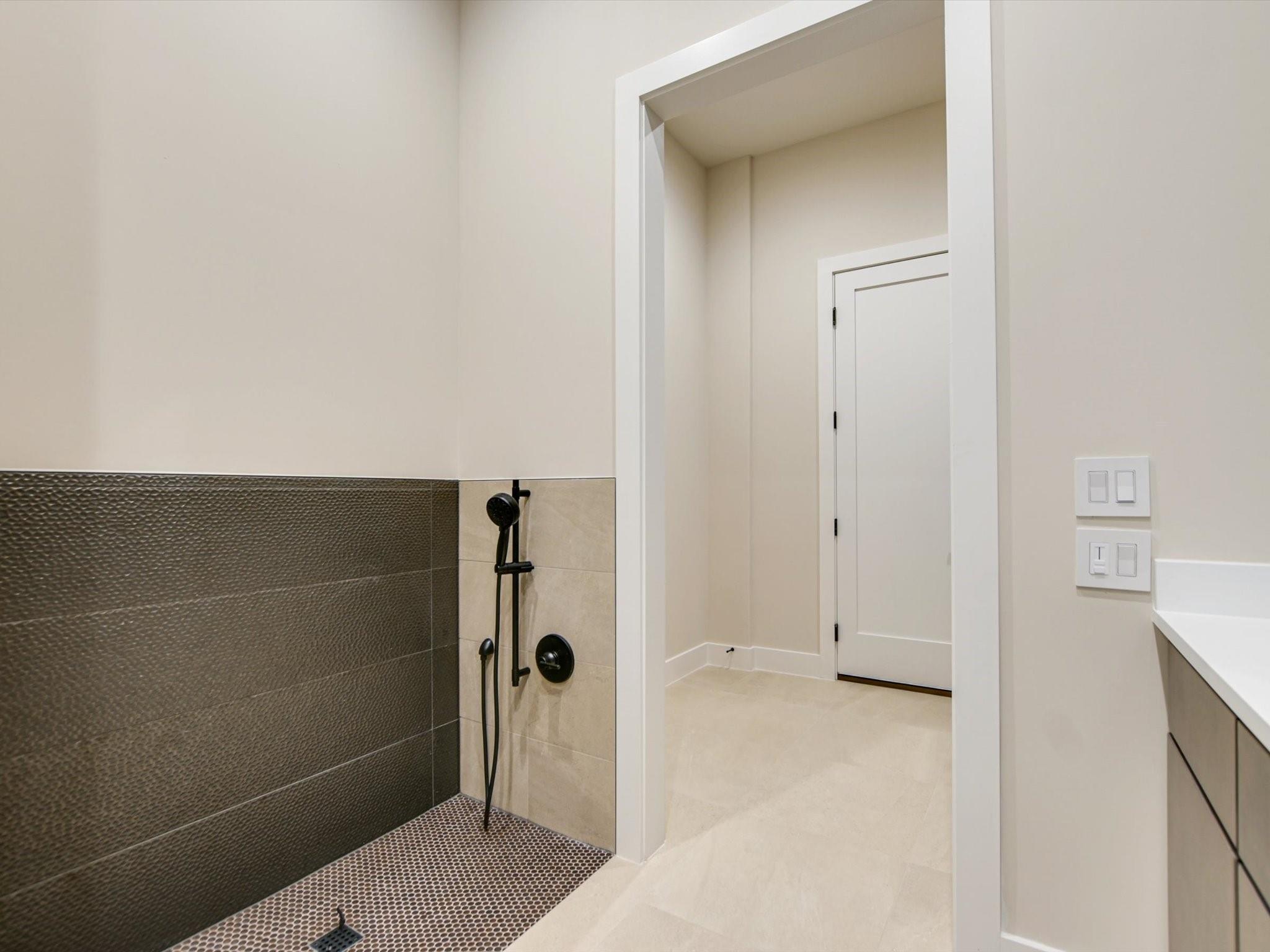 109 Island Ct Property Photo 26