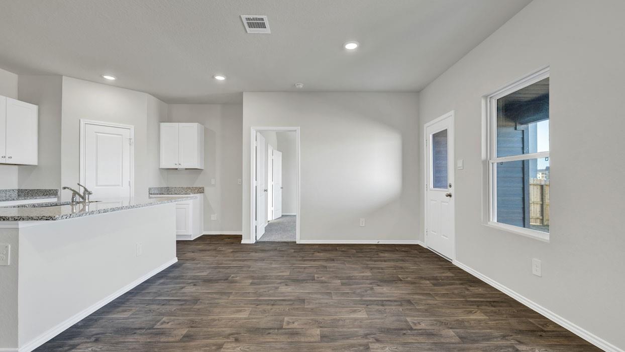 1001 Argonne Forest Property Photo 16