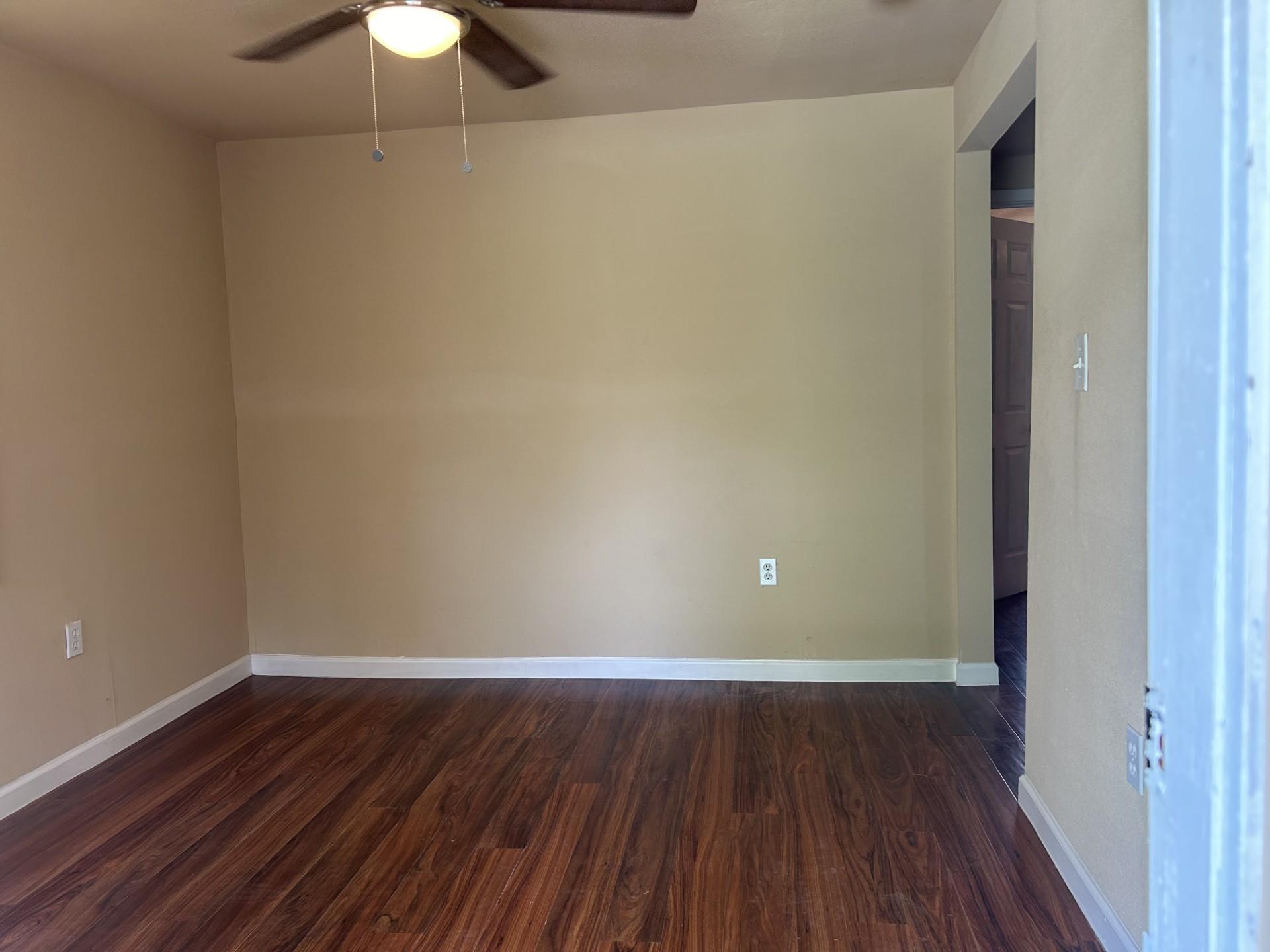 819 E Guadalupe St Property Photo 7