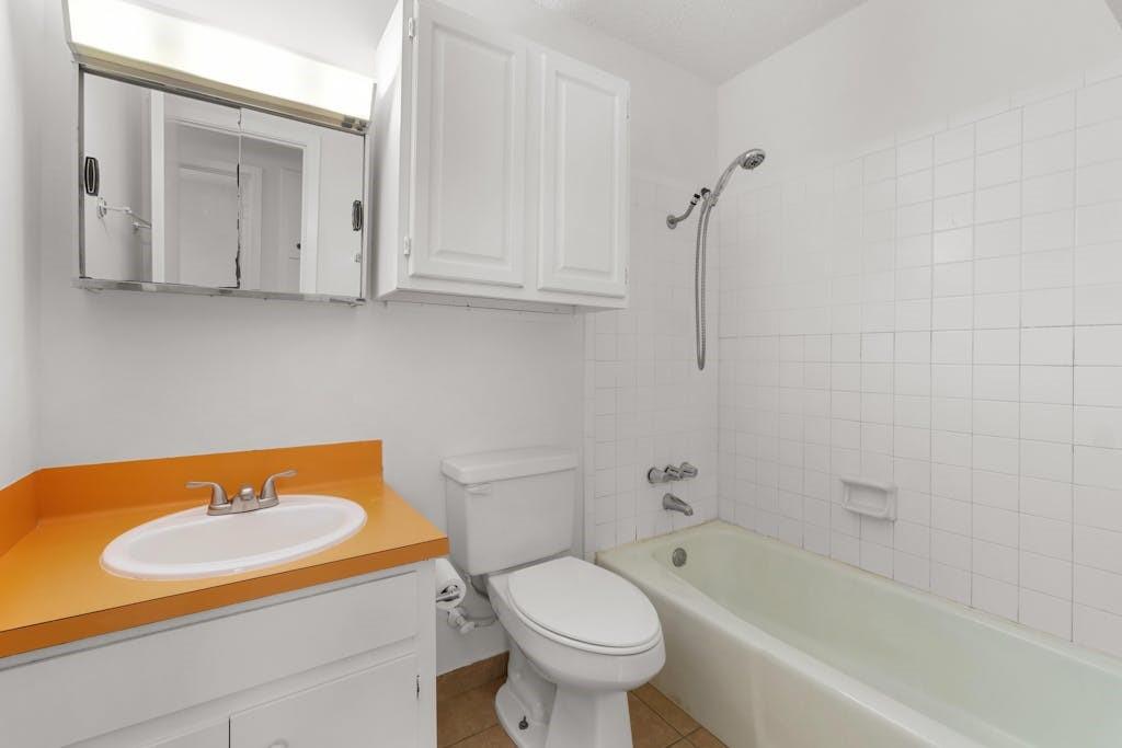 914 Speer Ln Property Photo 18