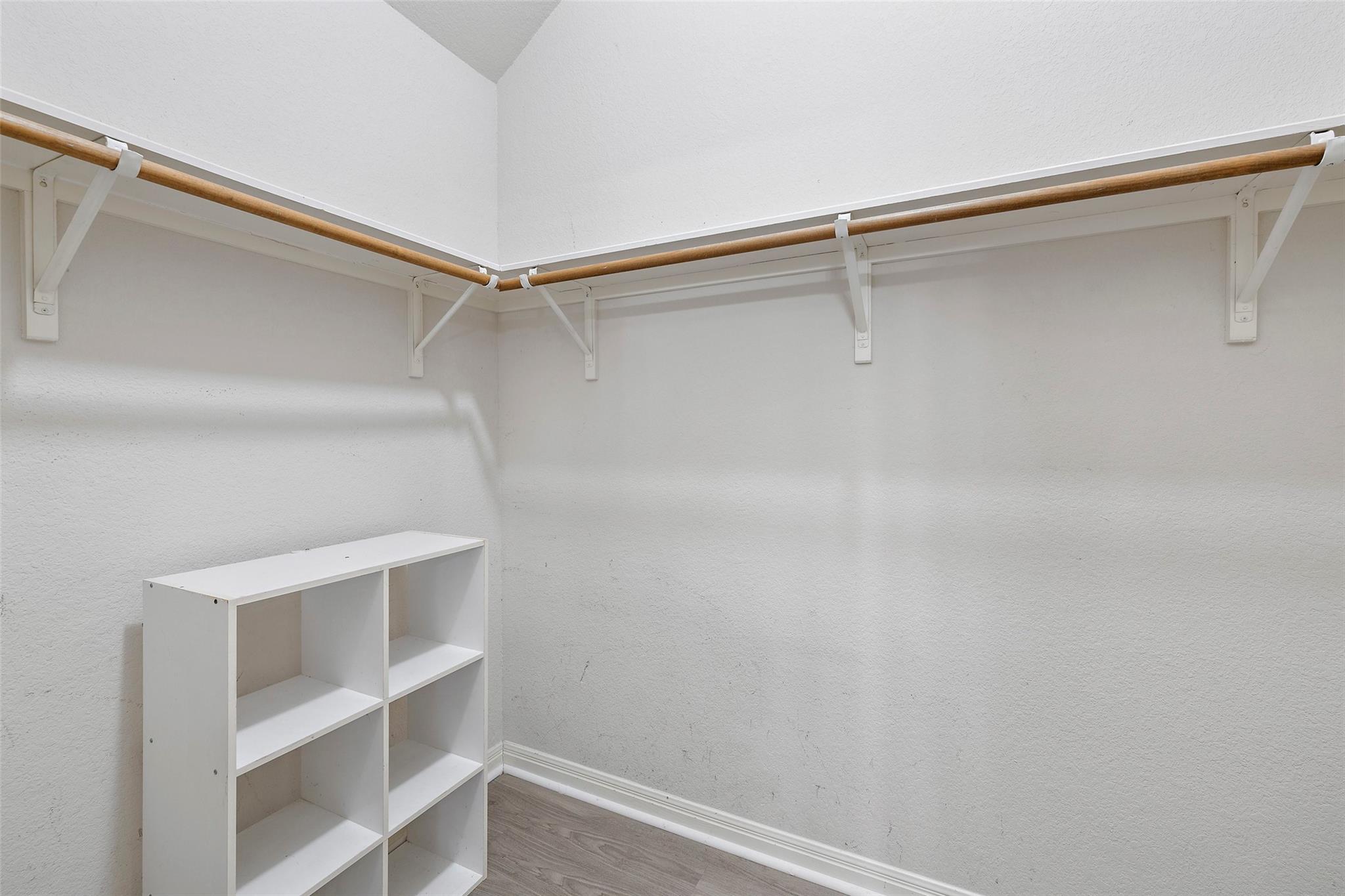 900 Laurel Cv Property Photo 26