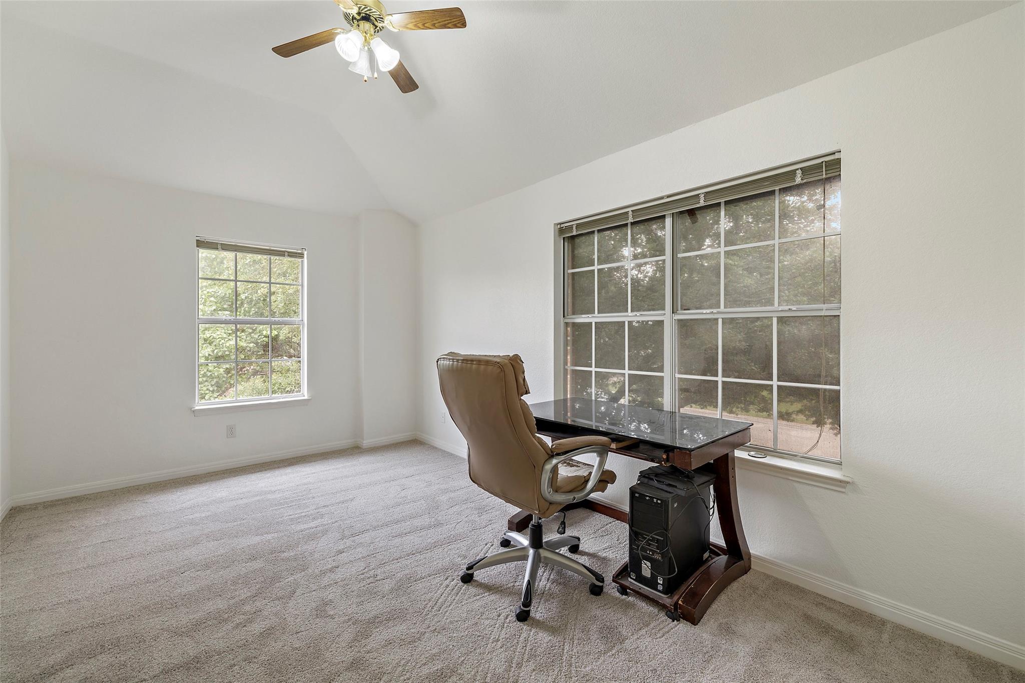 900 Laurel Cv Property Photo 27